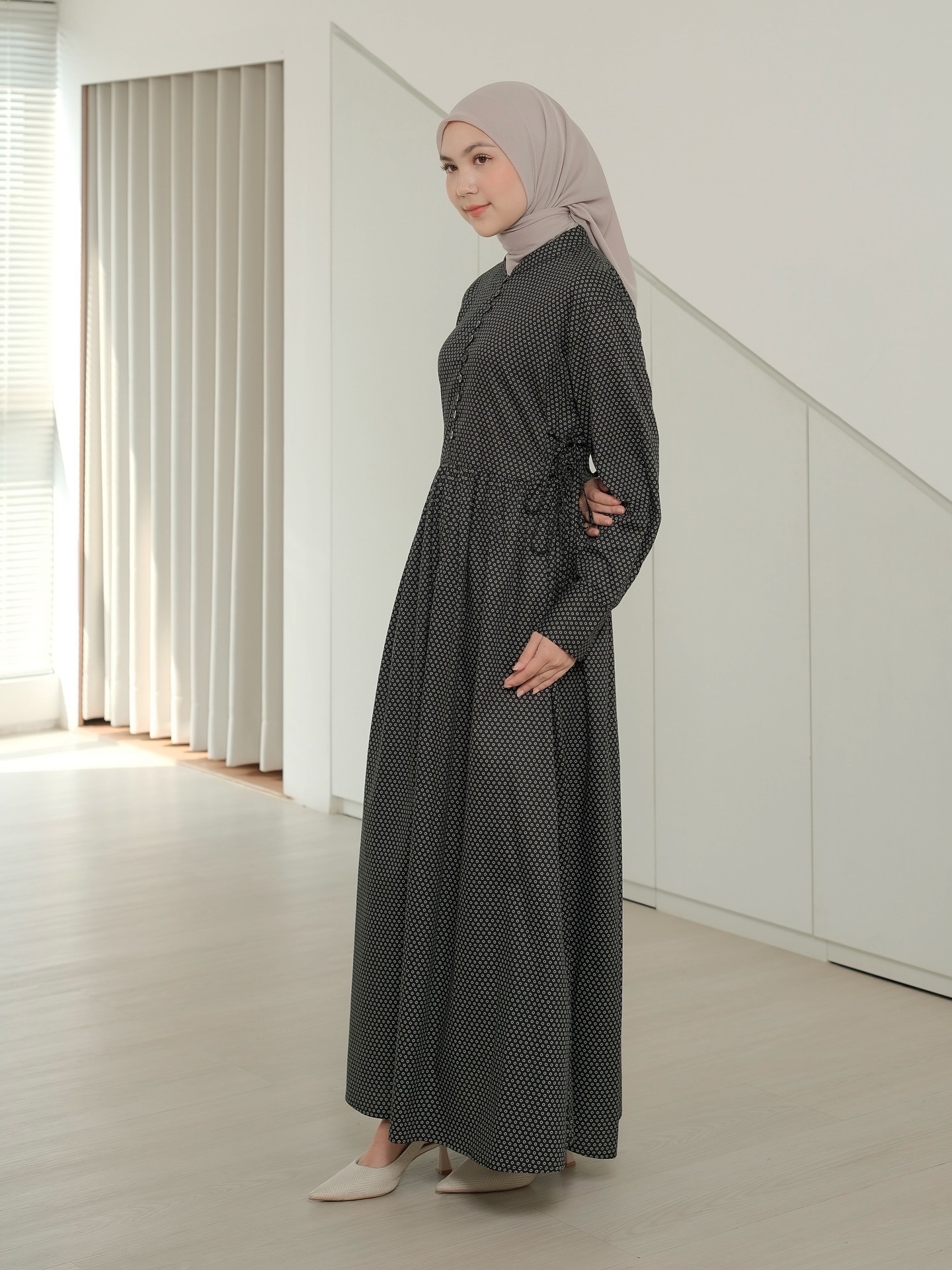 FLEURA DRESS - BLACK