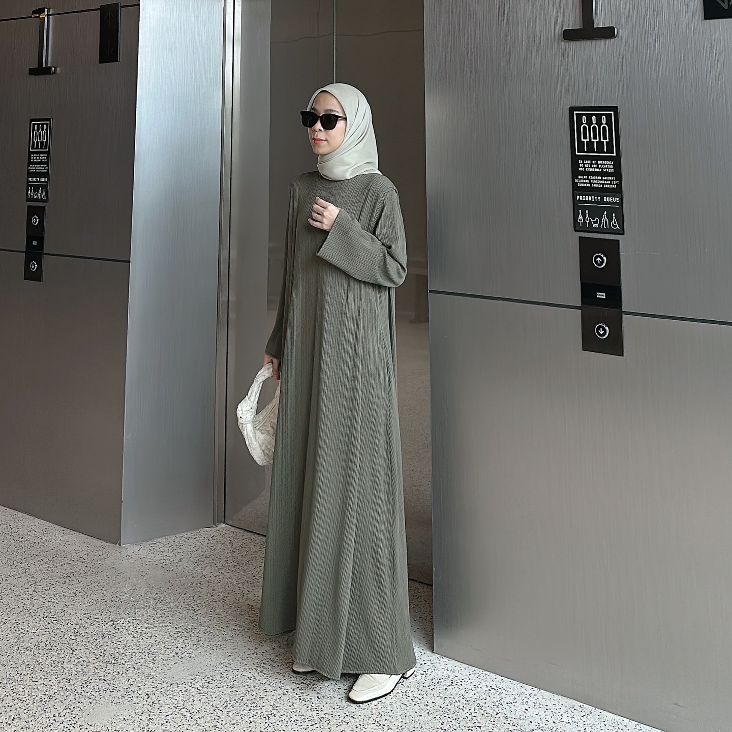 SABINA DRESS - ARMY