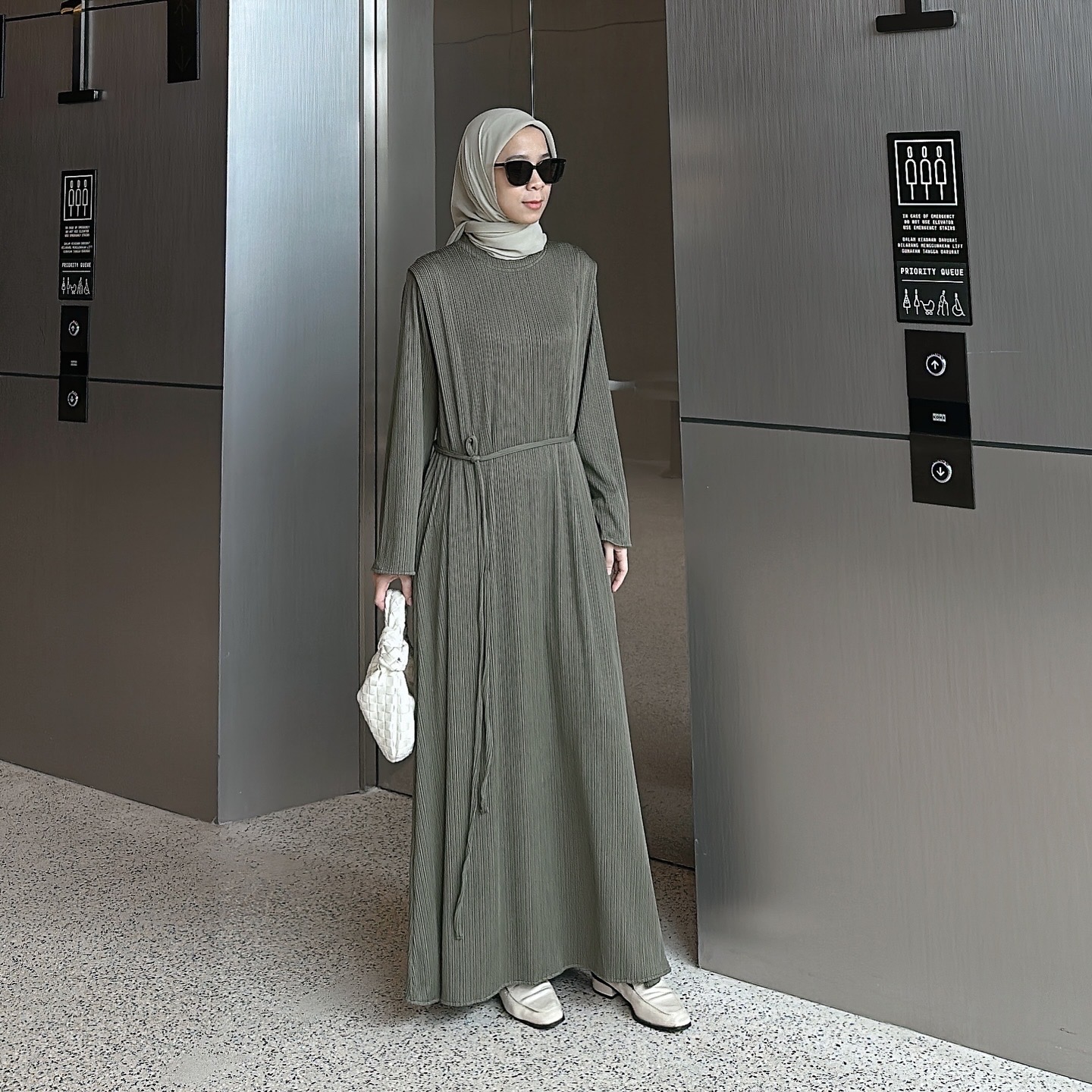 SABINA DRESS - ARMY