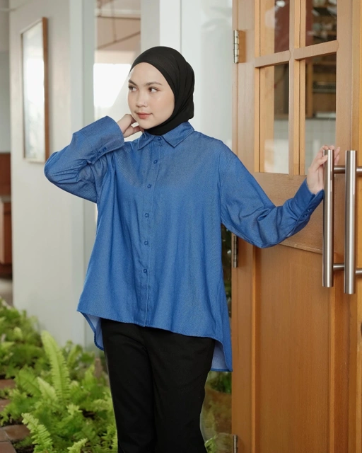 Image of ALLIA SHIRT - BLUE DENIM