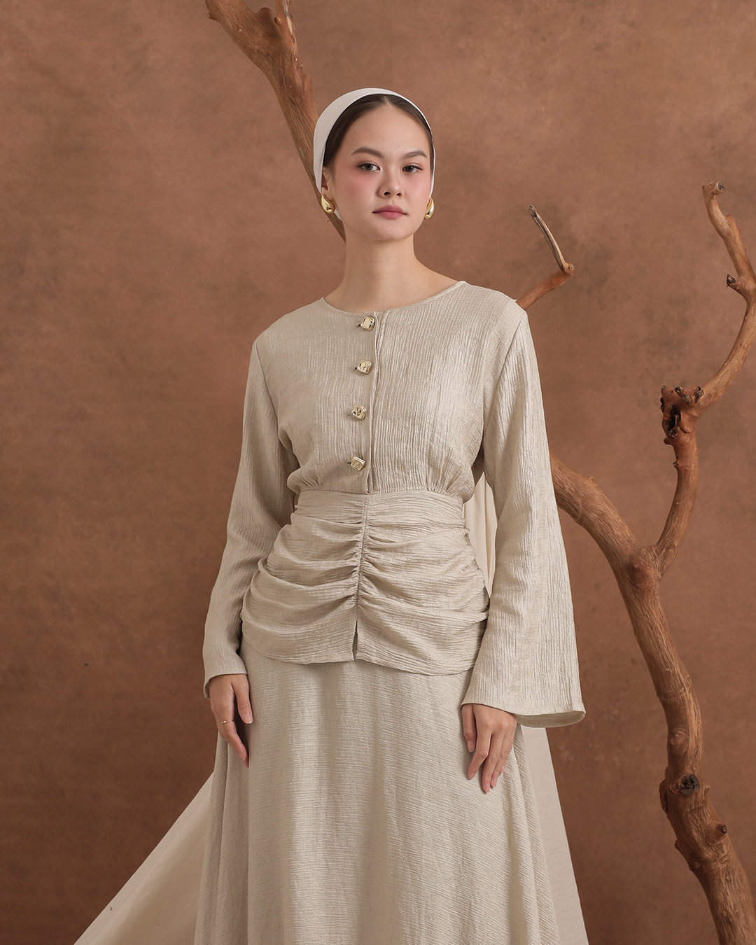 [Tutuloph] Farah Blouse | Blouse Ruffle Elegan Raya Collection | Kancing Depan Lengan Panjang | Regular Casual Big Size