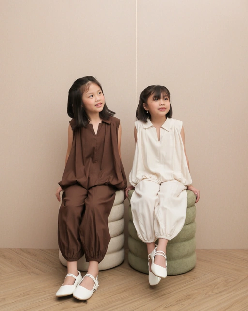 Image of Nora Blouse Kids | Sleeveless Blouse Anak Perempuan | Atasan Anak Casual V-Neck Kerah | Usia 1-8 Tahun | TutuKids