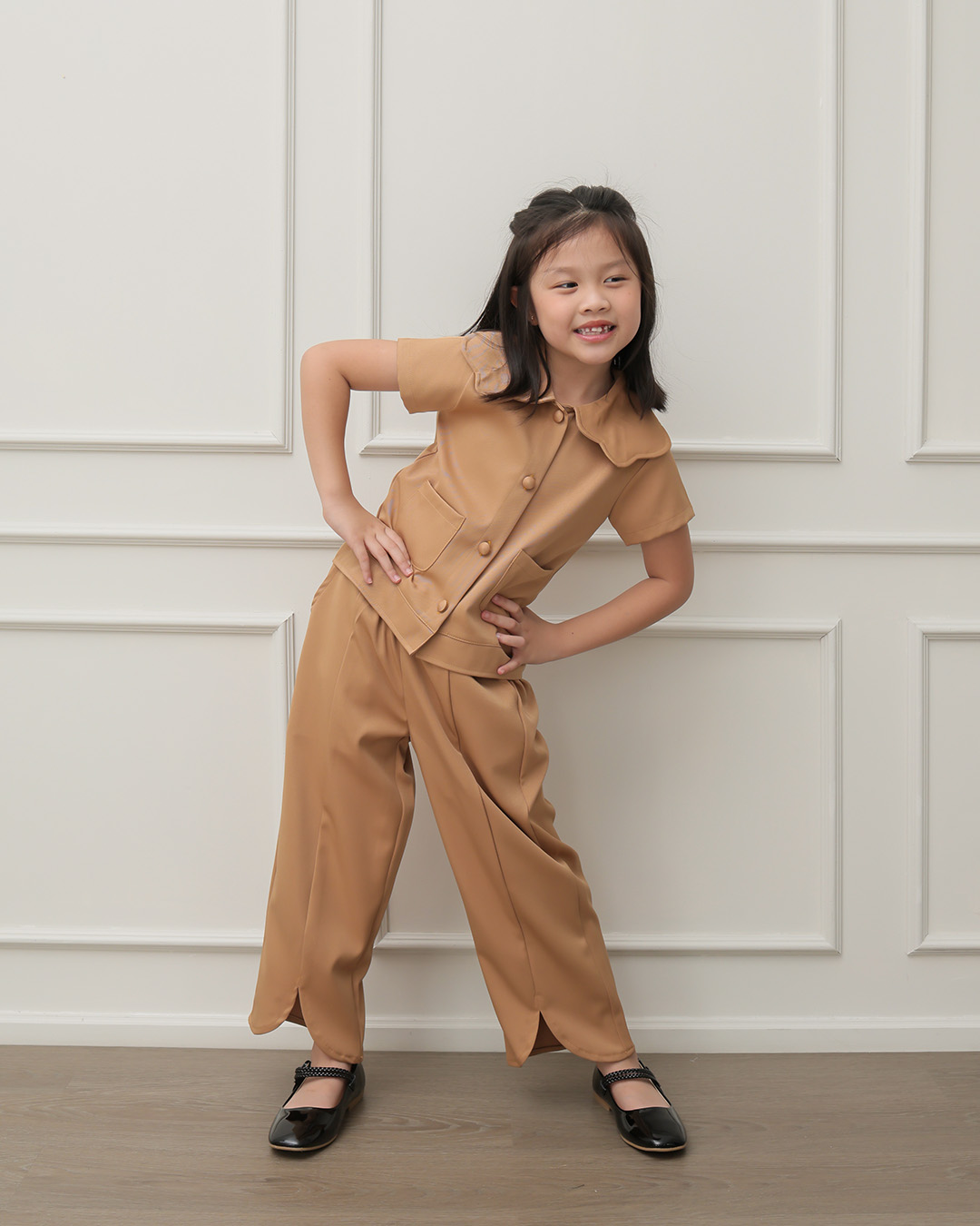 Helly Top Kids | Blouse Anak Perempuan Lengan Pendek | Atasan Anak Casual Peterpan Collar Kancing Depan | Usia 1-8 Tahun | TutuKids