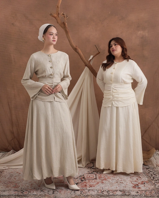 Image of [Tutuloph] Farah Blouse | Blouse Ruffle Elegan Raya Collection | Kancing Depan Lengan Panjang | Regular Casual Big Size