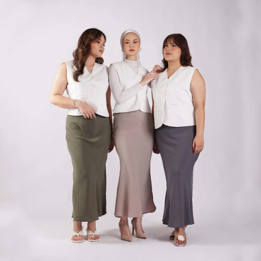 Image of [Tutuloph] Kayesa Long Skirt | Rok Panjang Mermaid Skirt Wanita Pinggang Karet – Fit to Big Size | Rok Elegan & Nyaman untuk Look Feminim & Stylish