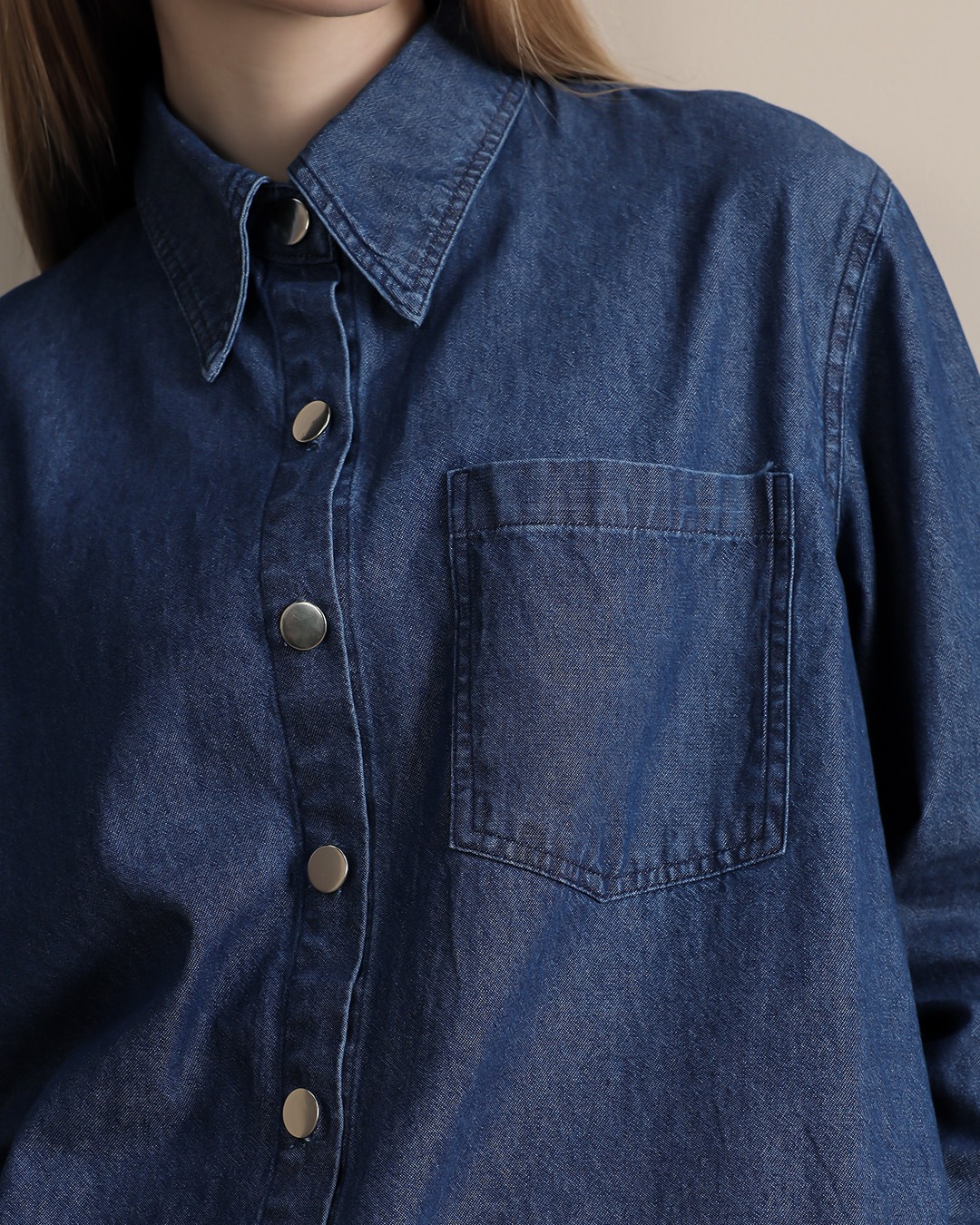 [Tutuloph] Alvie Shirt | Kemeja Wanita Denim Oversized | Atasan Kancing Jeans Lengan Panjang | Long Shirt Casual Bigsize