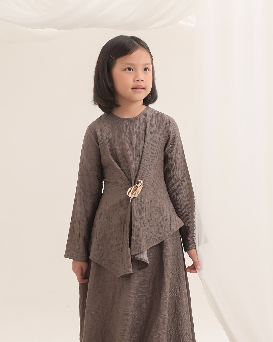 Little Mira Blouse Kids | Blouse Anak Perempuan One Button Lengan Panjang | Atasan Elegan Raya Collection | Usia 7-8 Tahun | TutuKids