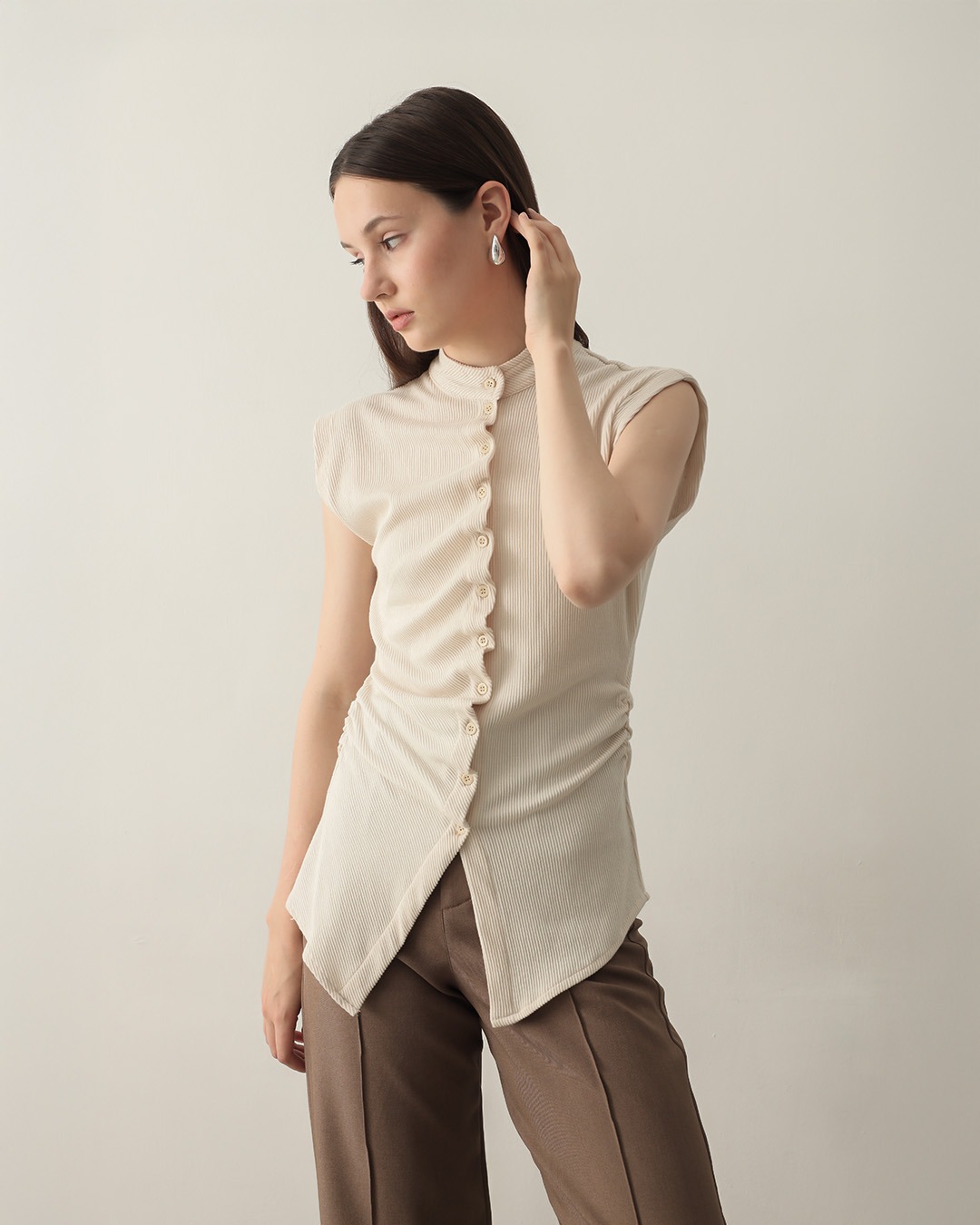 [Tutuloph] Luna Blouse | Blouse Premium Knit Top Tanpa Lengan | Blouse Kancing Sleeveless | Atasan Wanita Casual Fashion Normal Bigsize