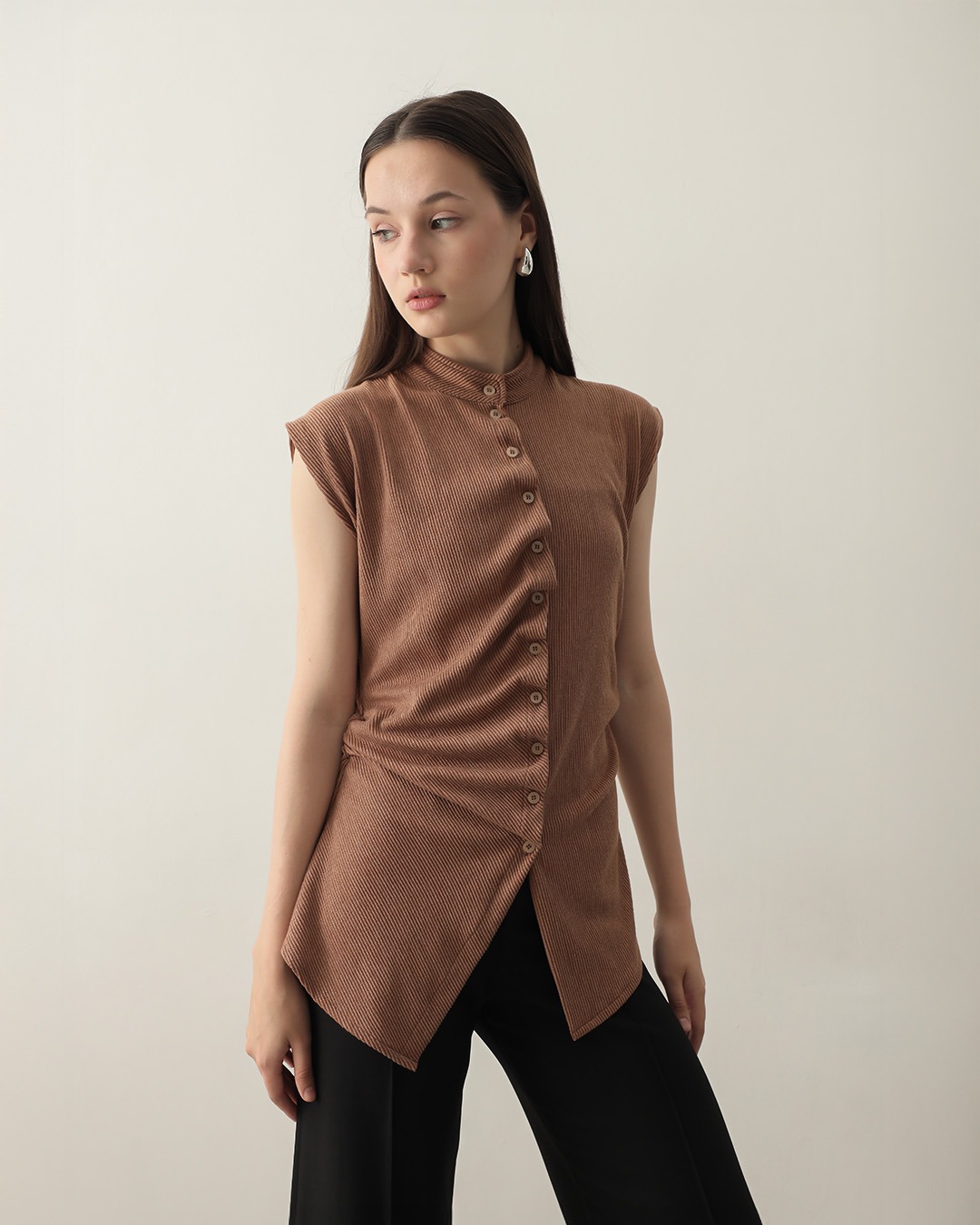 [Tutuloph] Luna Blouse | Blouse Premium Knit Top Tanpa Lengan | Blouse Kancing Sleeveless | Atasan Wanita Casual Fashion Normal Bigsize