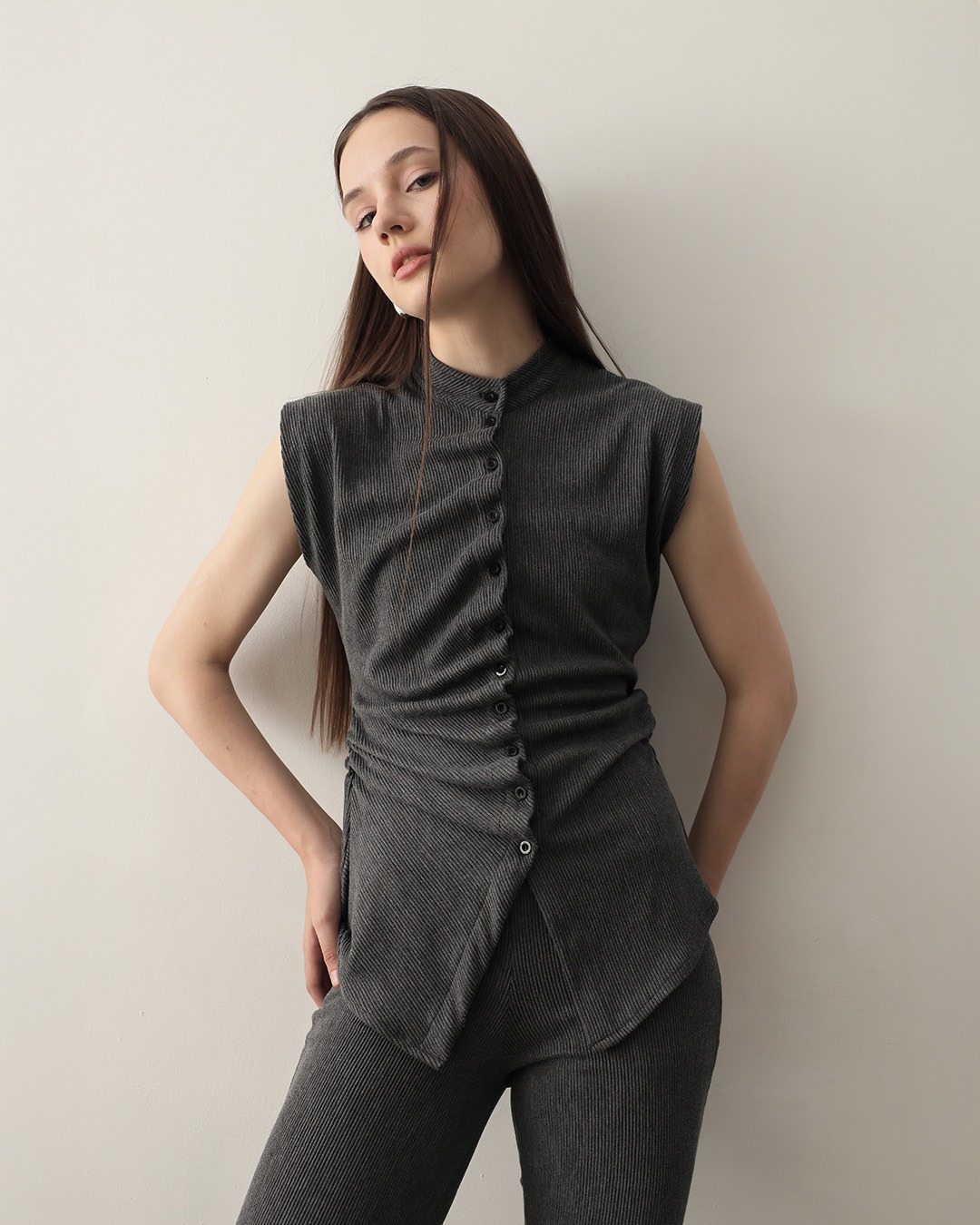 [Tutuloph] Luna Blouse | Blouse Premium Knit Top Tanpa Lengan | Blouse Kancing Sleeveless | Atasan Wanita Casual Fashion Normal Bigsize