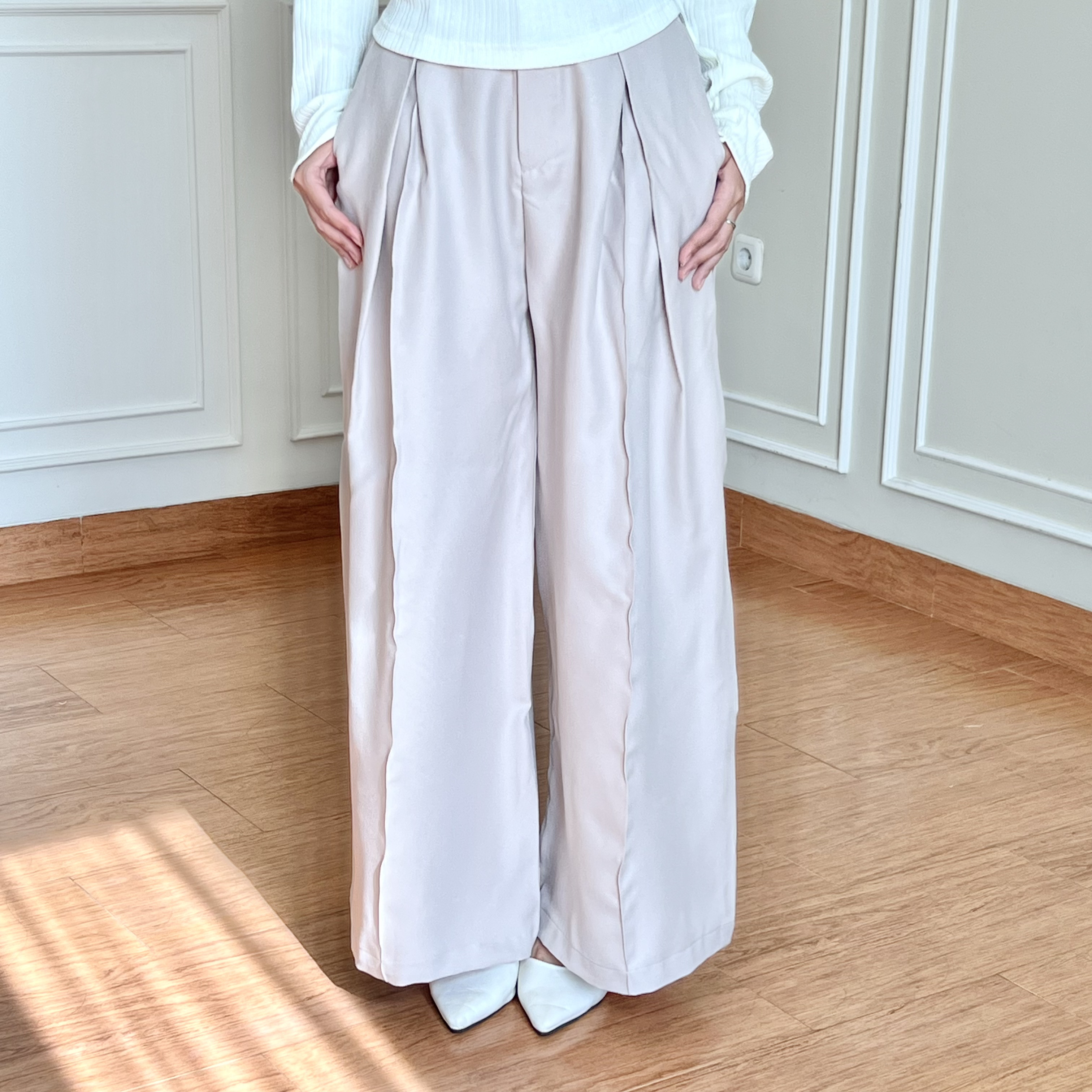 Serra Pants by Dielle Official