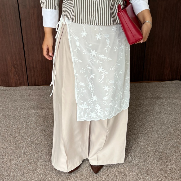 Ivy Layering Skirt by Dielle Official / Lace Skirt / Apron Skirt / Lace Wrap Skirt / Chantily Skirt / See - Through wrap skirt