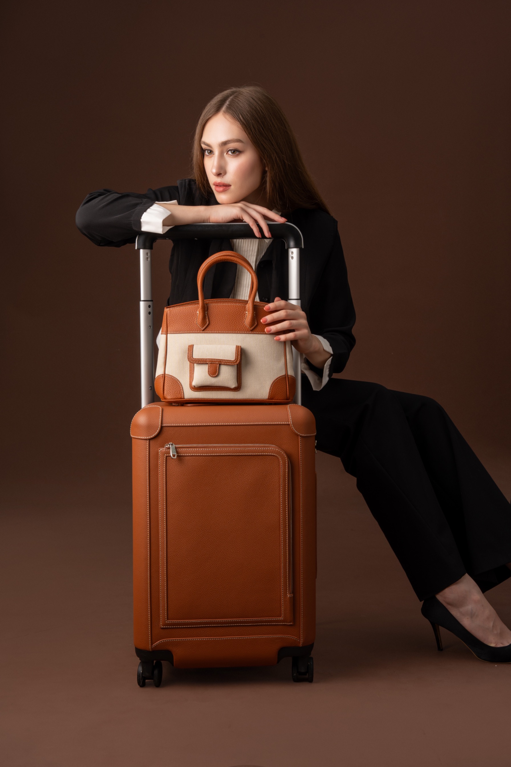 PRE-ORDER TABI SERIES - BUNDLING MINI BAG AND LUGGAGE START SHIPPING 15 JANUARY 2027