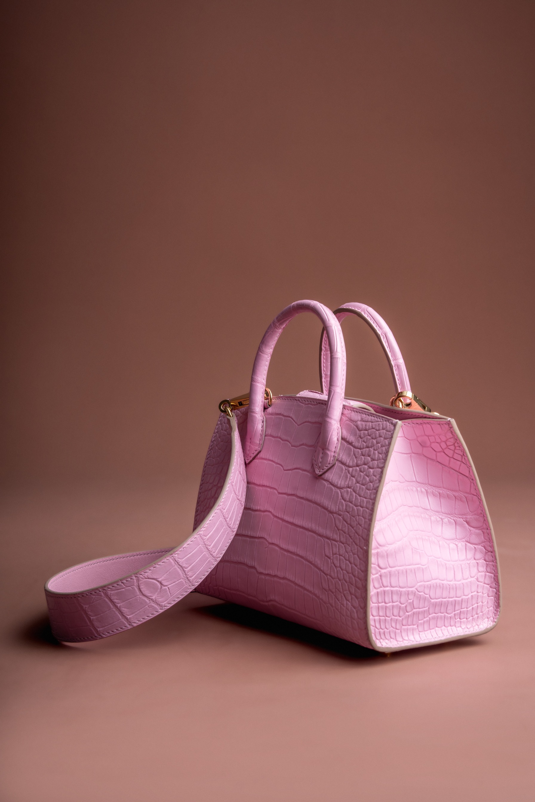 PRE-ORDER MIKRO TABI EXOTIC - ROSE POWDER CROCODILE START SHIPPING 15 JANUARY 2027