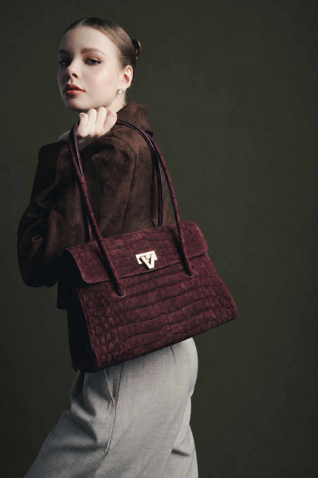 PRE-ORDER EXOTIC COSMO SUEDE CROCO - CACAO BRIQUE START SHIPPING NOVEMBER 2026