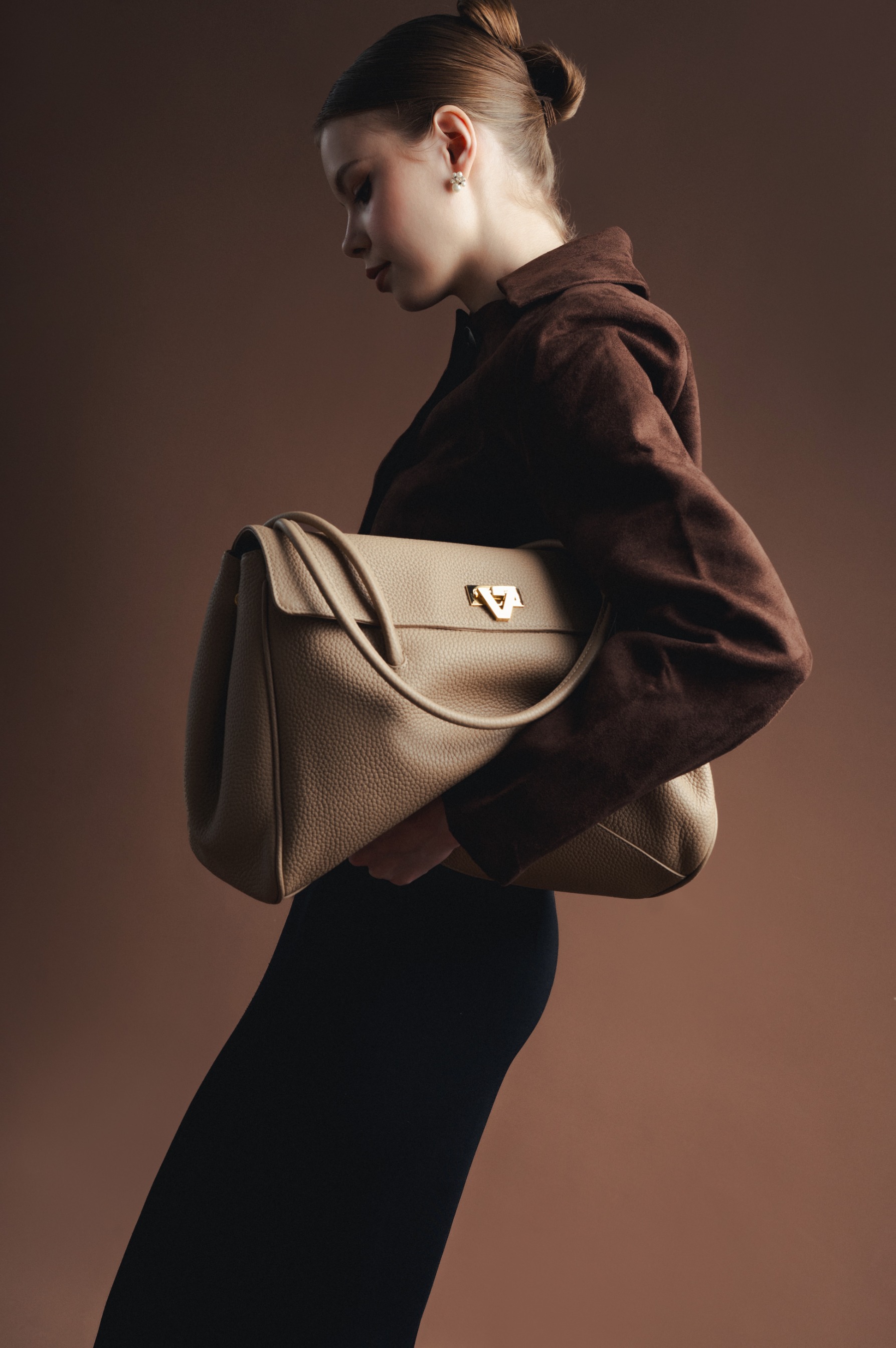 PO COSMO BISQUE BEIGE Shipping start end of october