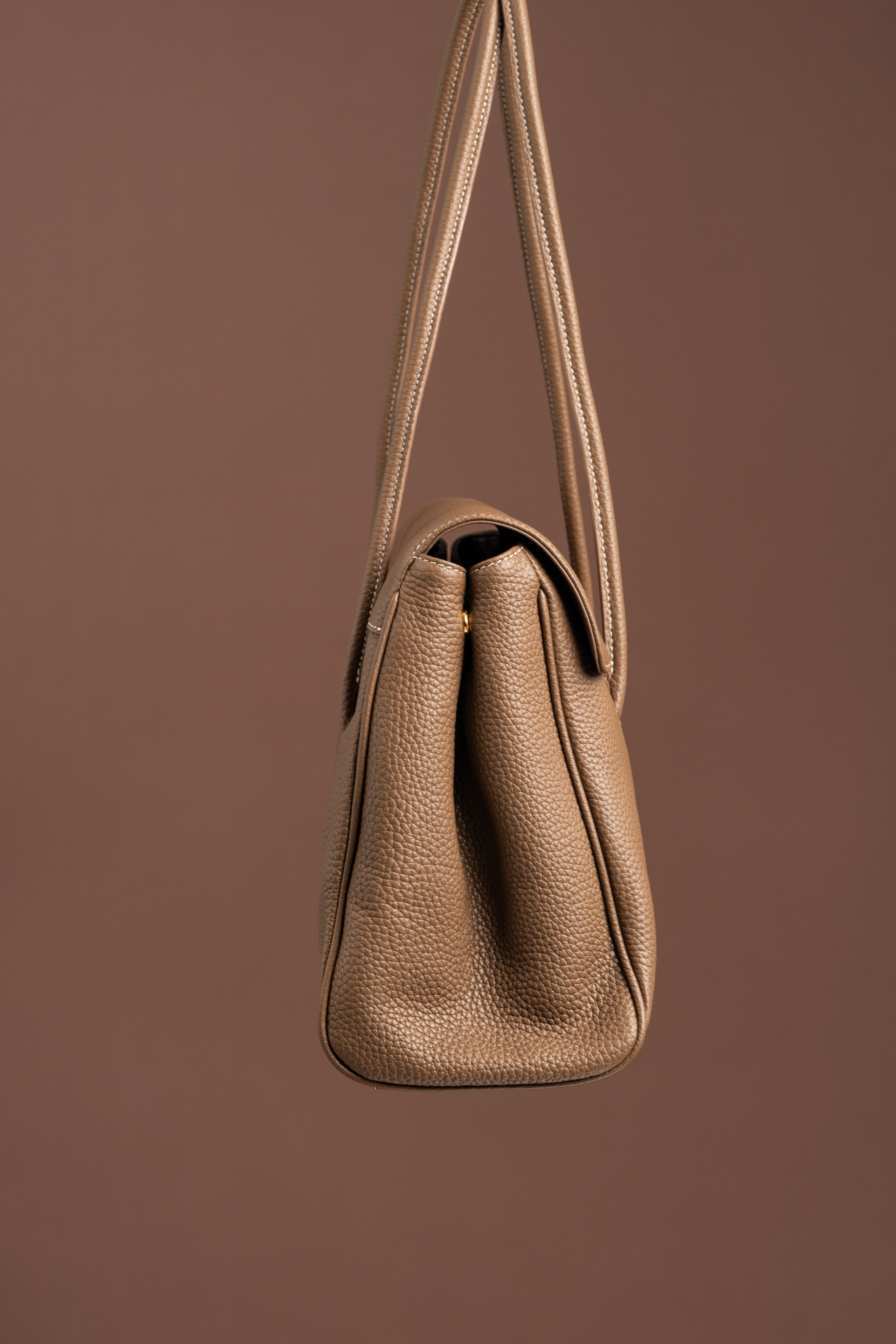 PO COSMO TAUPE Start Shipping End of October 2026