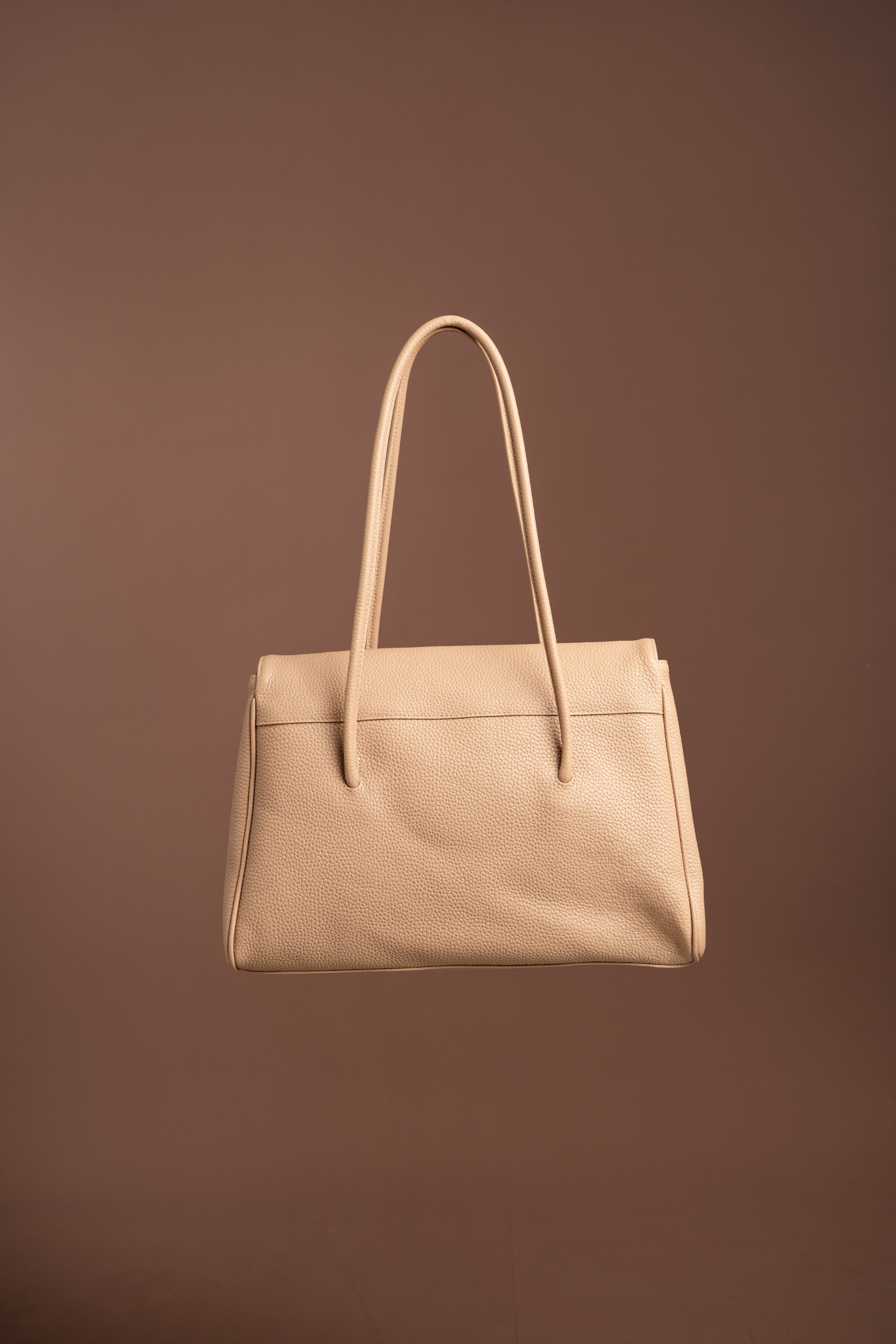 PO COSMO BISQUE BEIGE Shipping start end of october