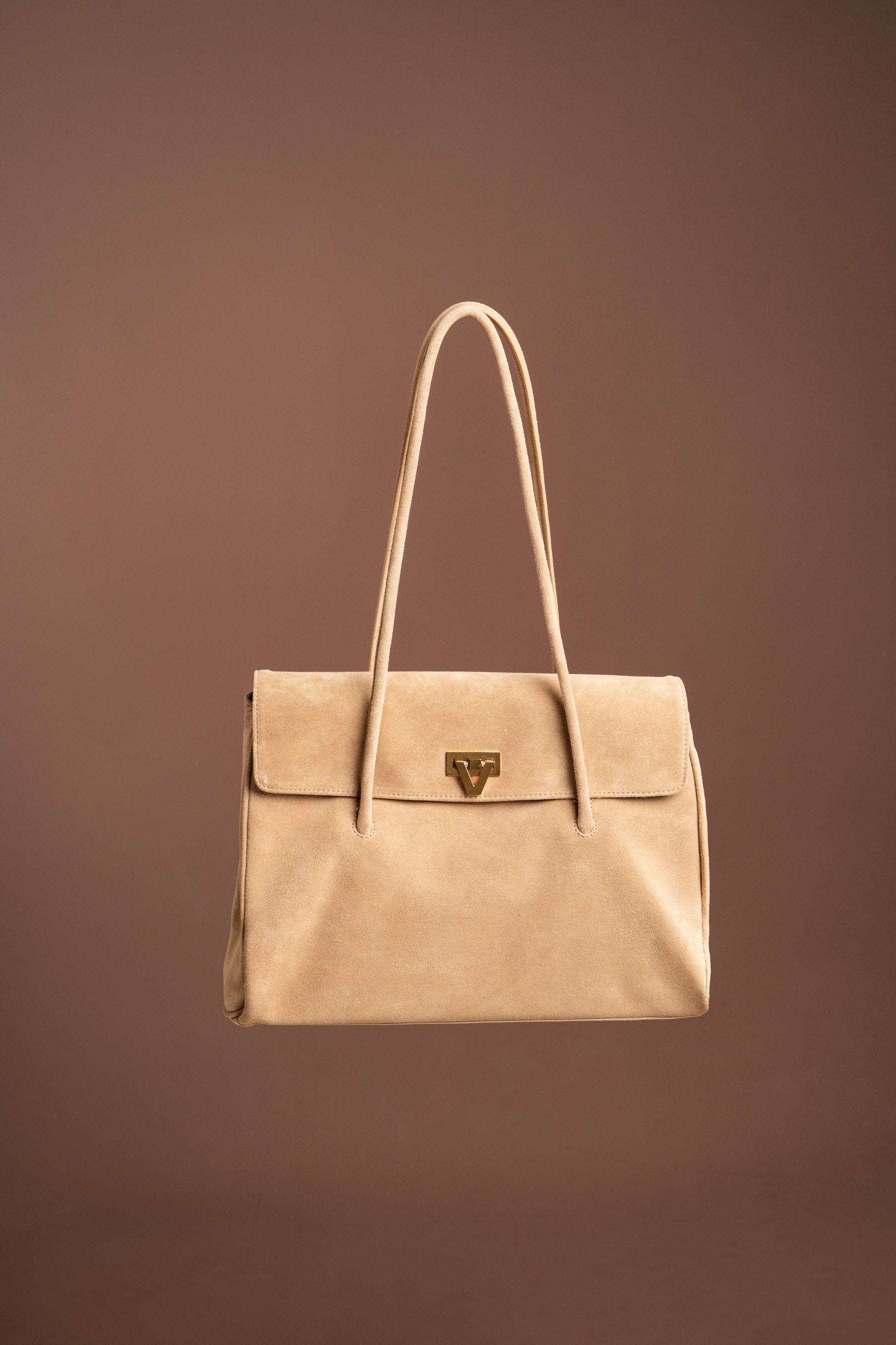 PO COSMO SOUFFLE SUEDE Start Shipping End of October 2026