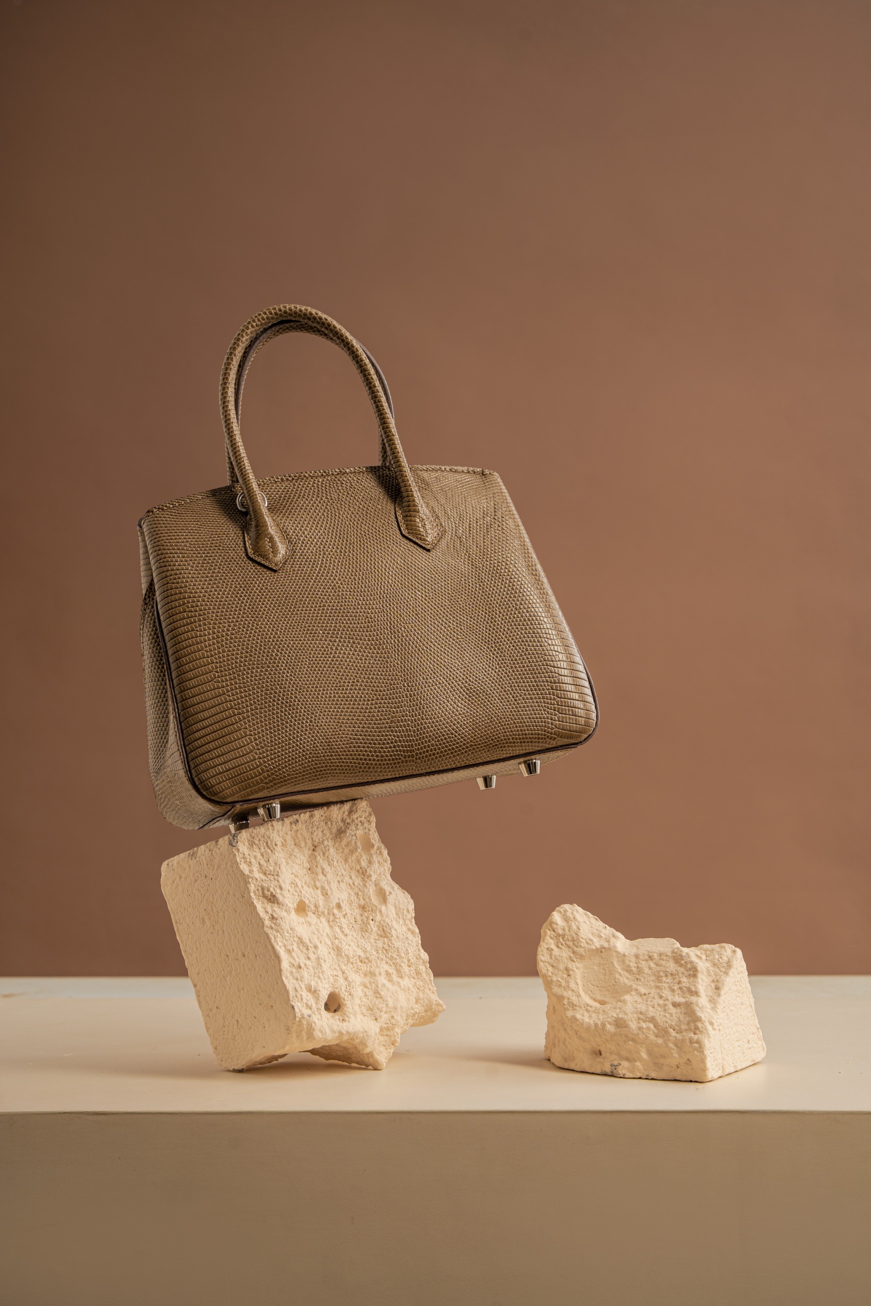 GIGI BAG EXOTIC LIZARD TAUPE PRE-ORDER (SHIPPING STARTS MARCH 2026)