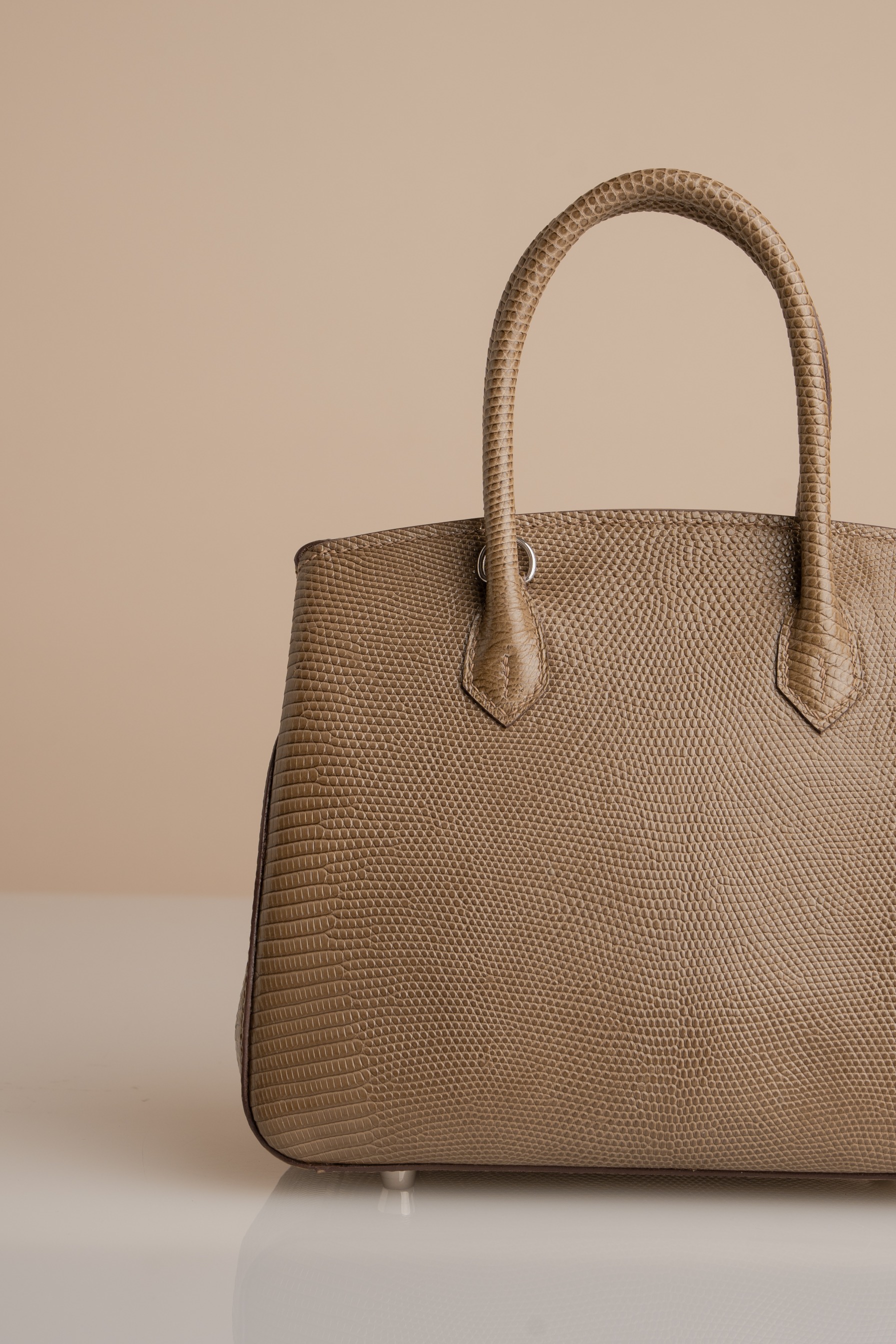 GIGI BAG EXOTIC LIZARD TAUPE PRE-ORDER (SHIPPING STARTS MARCH 2026)