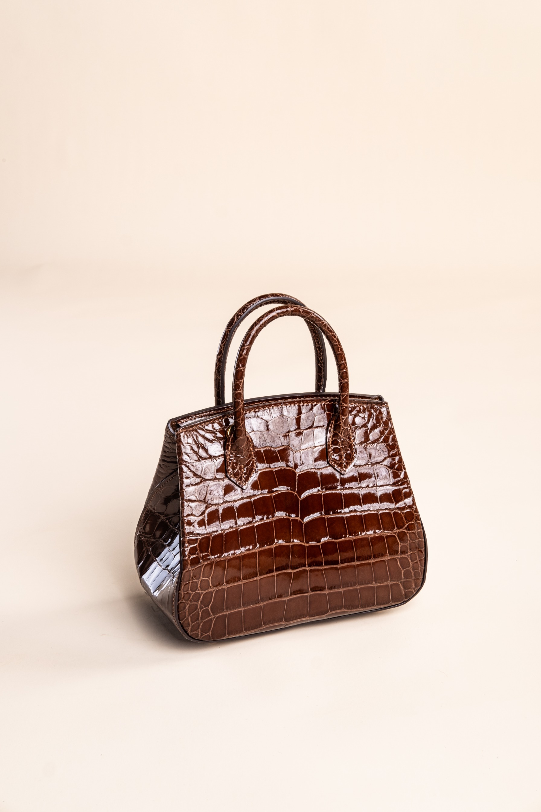 GIGI BAG EXOTIC TRUFFLE CHOCOLATE PRE-ORDER (SHIPPING START DECEMBER 2025)