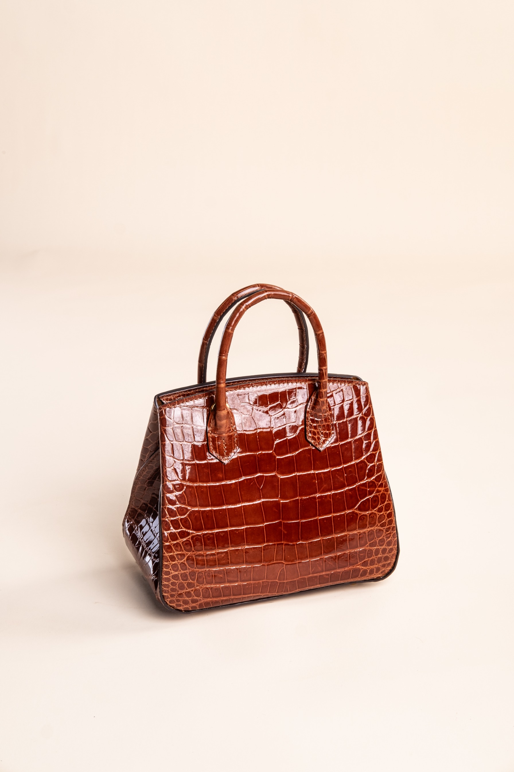 GIGI BAG EXOTIC CARAMEL PRE-ORDER (SHIPPING START DECEMBER 2025)
