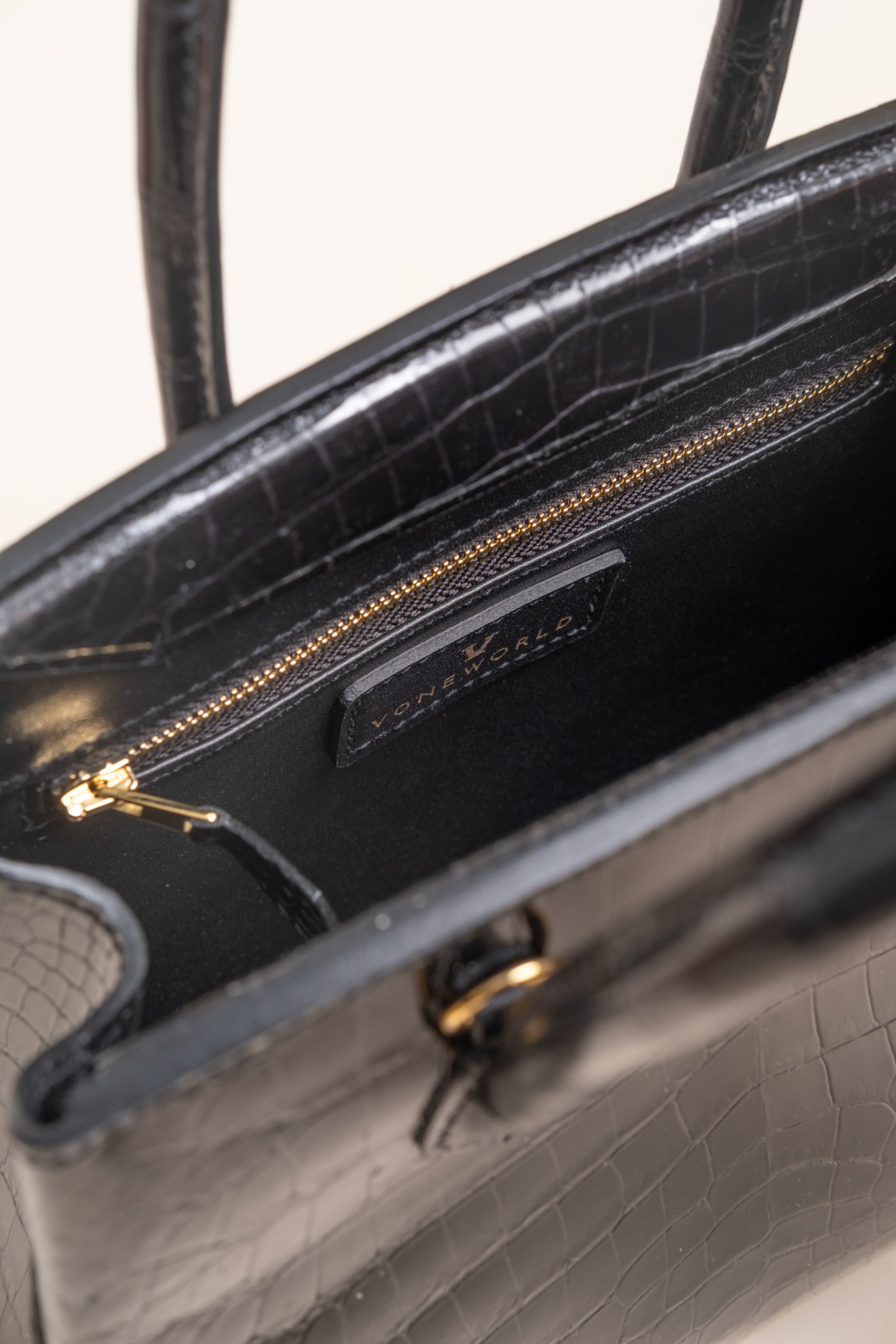 GIGI BAG EXOTIC MIDNIGHT BLACK PRE-ORDER (SHIPPING START DECEMBER 2025)