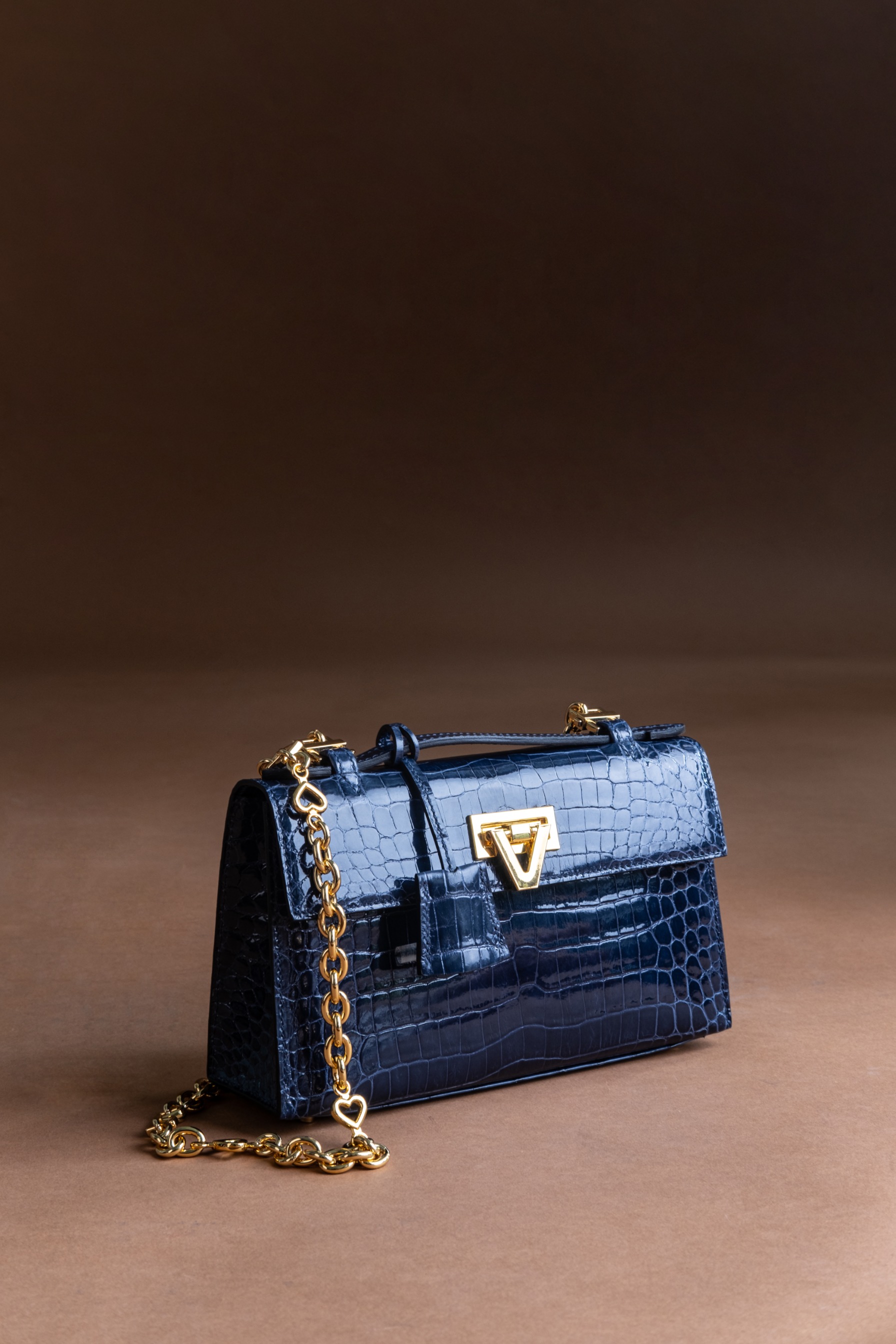 PO The Luxury Exotic Heart Bag - Blue Sapphire Crocodile Start Shipping JUNE 2025