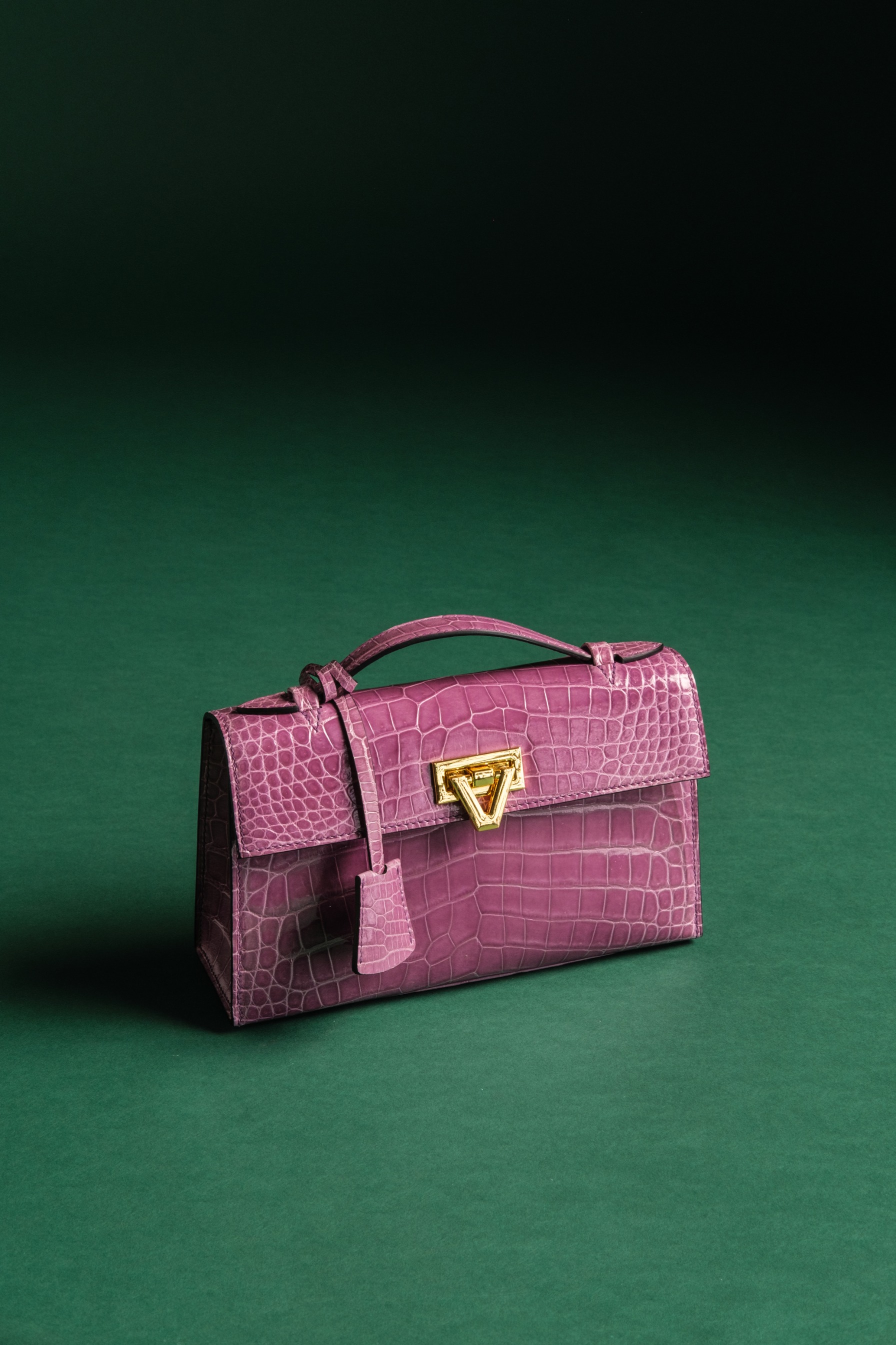 PO The Luxury Exotic Lavender Crocodile Heart Bag Start Shipping JUNE 2026