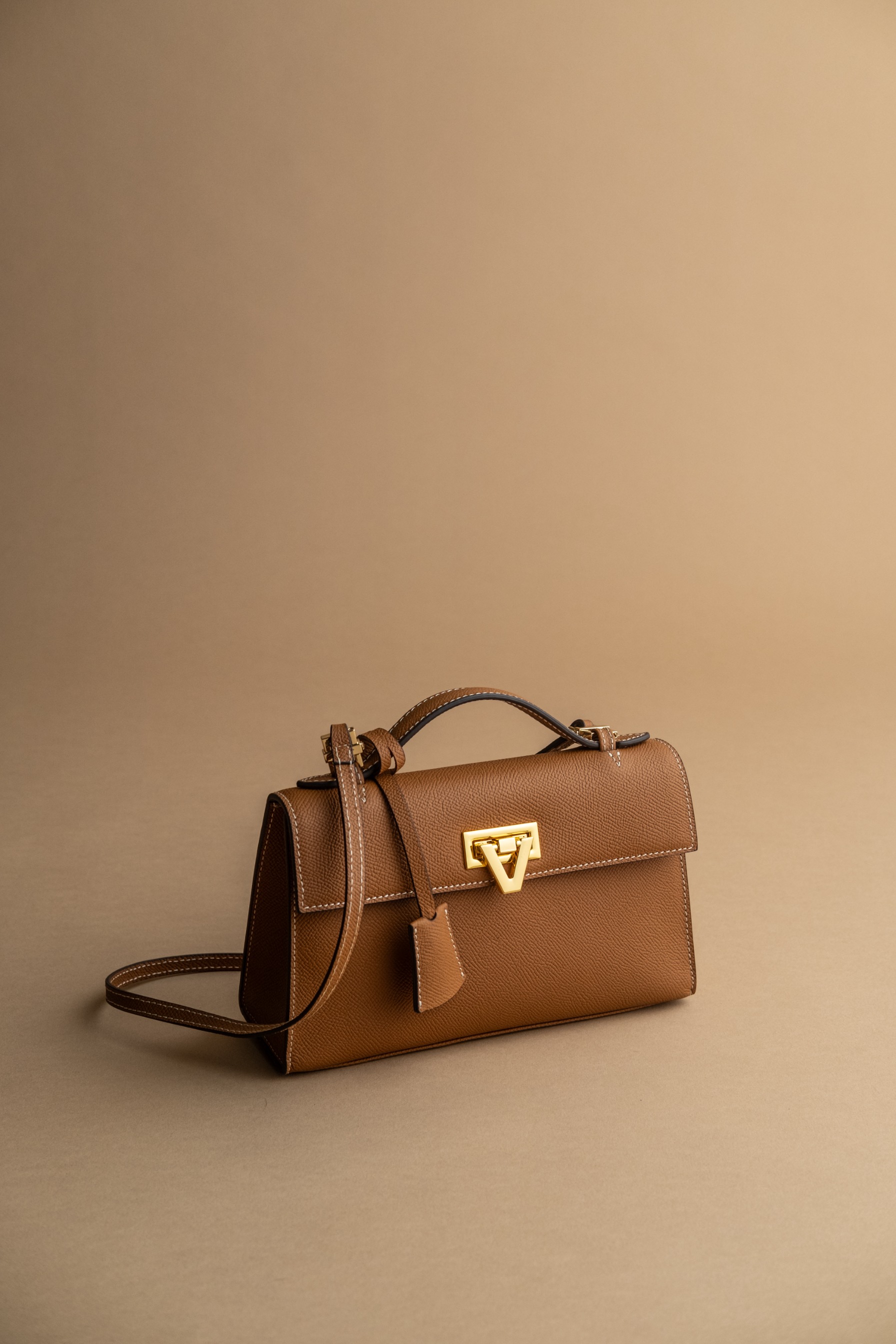 PO Heart Bag Gold Epsom Gold Buckle Shipping Start December 2025 