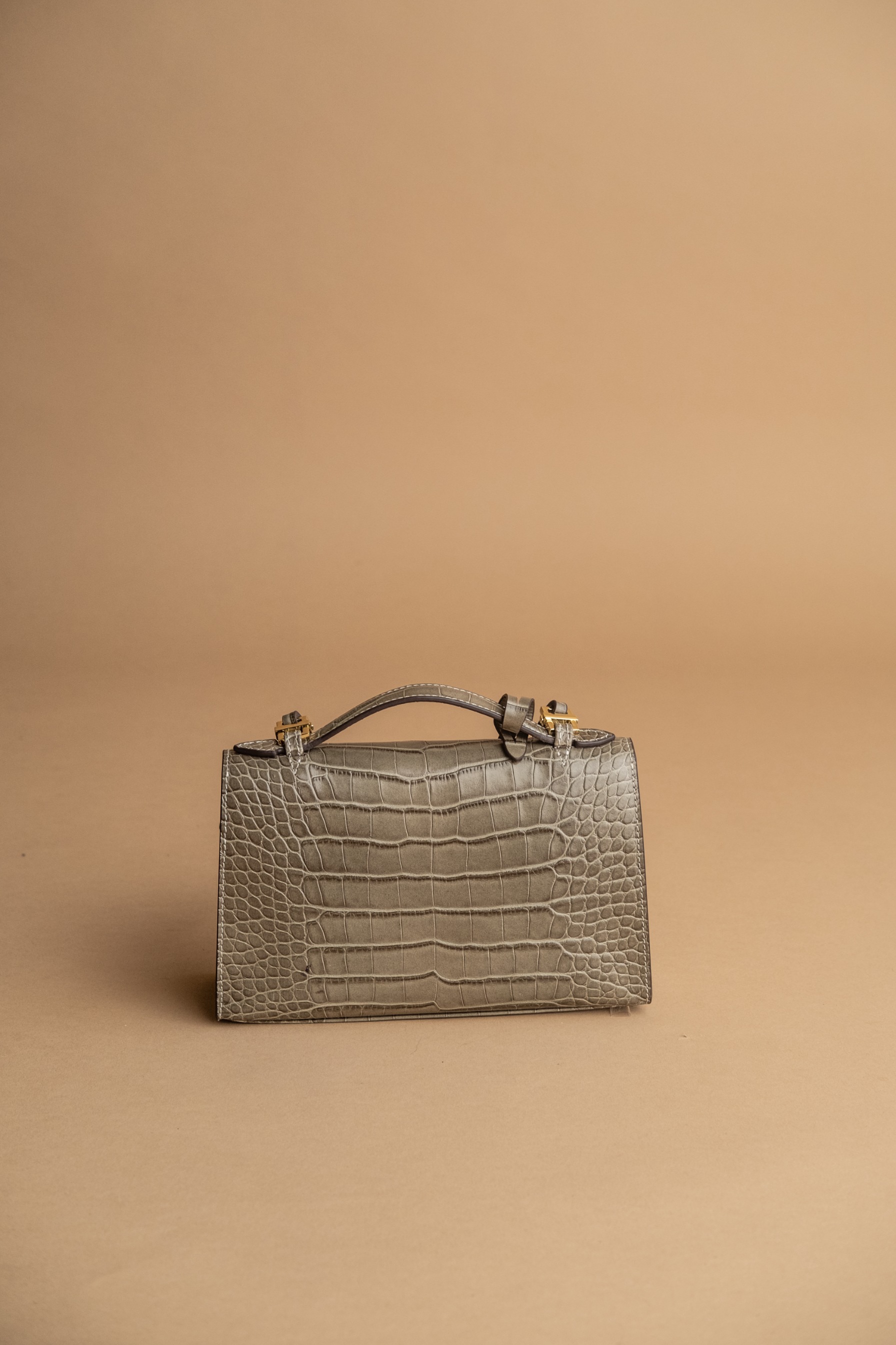 READY STOCK Heart Bag Charcoal Crocodile Stamp