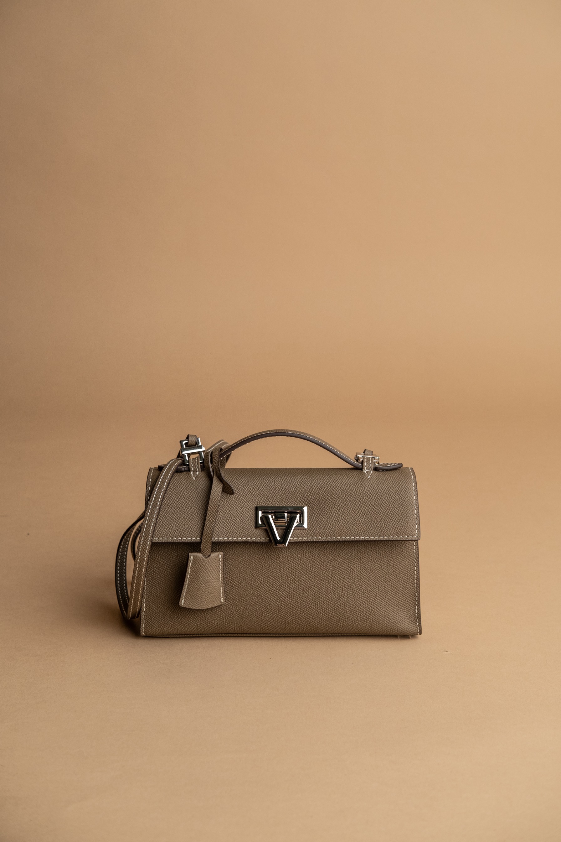PO Heart Bag Taupe Epsom Silver Buckle Shipping Start December 2025 