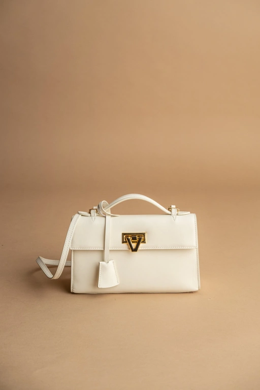 Image of READY STOCK Heart Bag Ivory Swift Gold Buckle