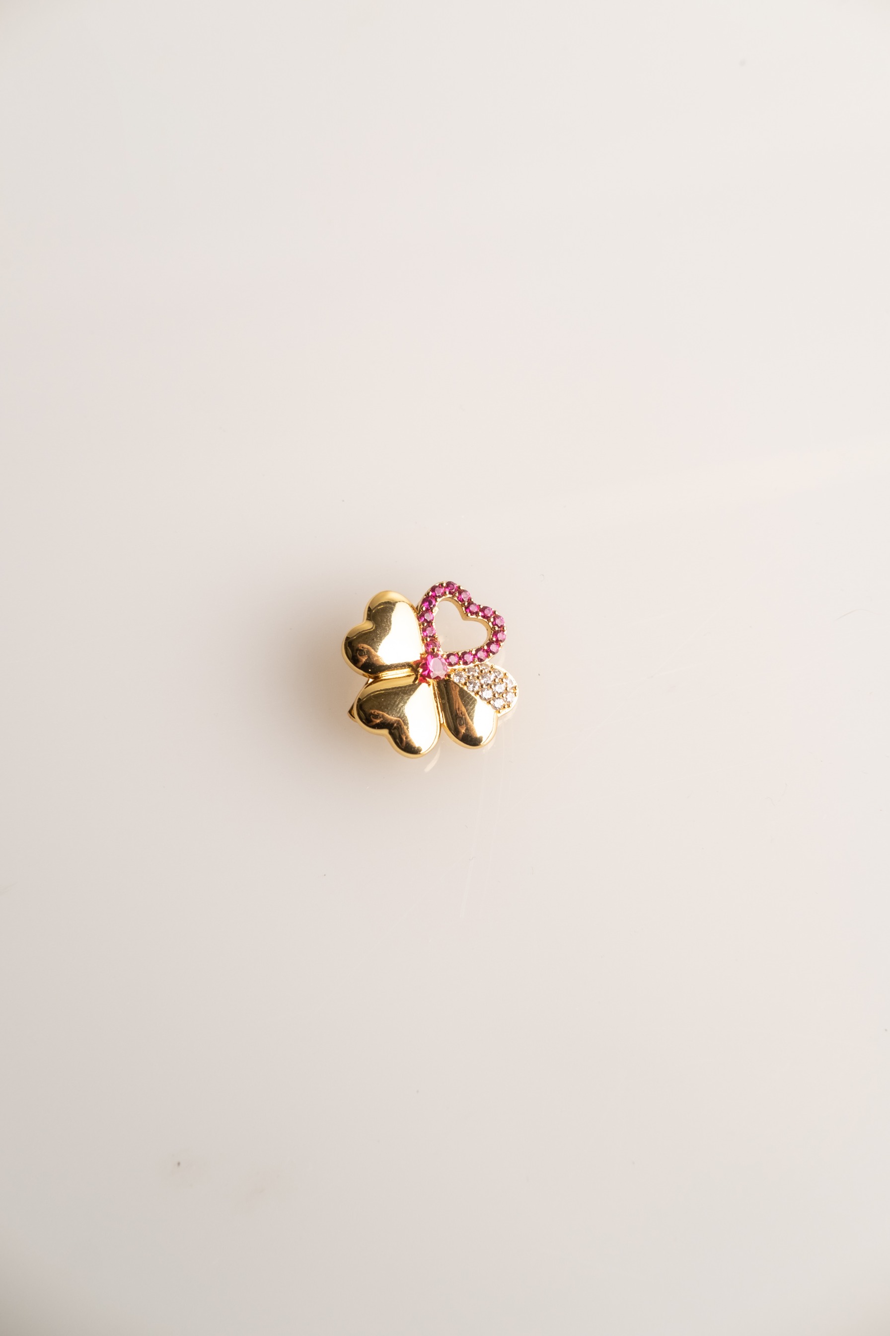 READY STOCK Clip Charm - Clover