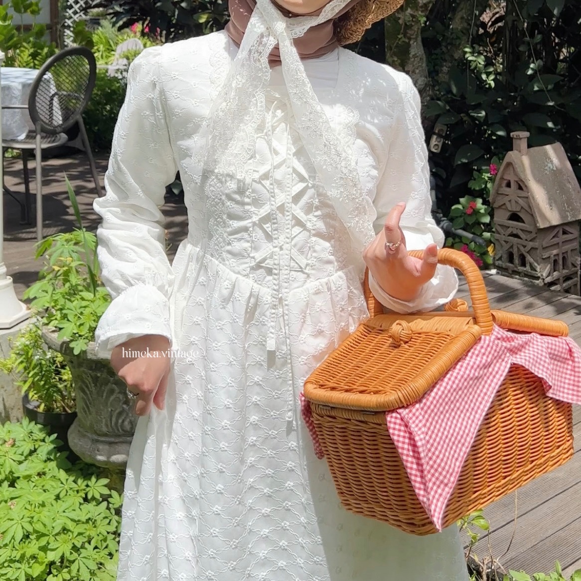 Naya Floral Embroidery Dress by Himeka Vintage