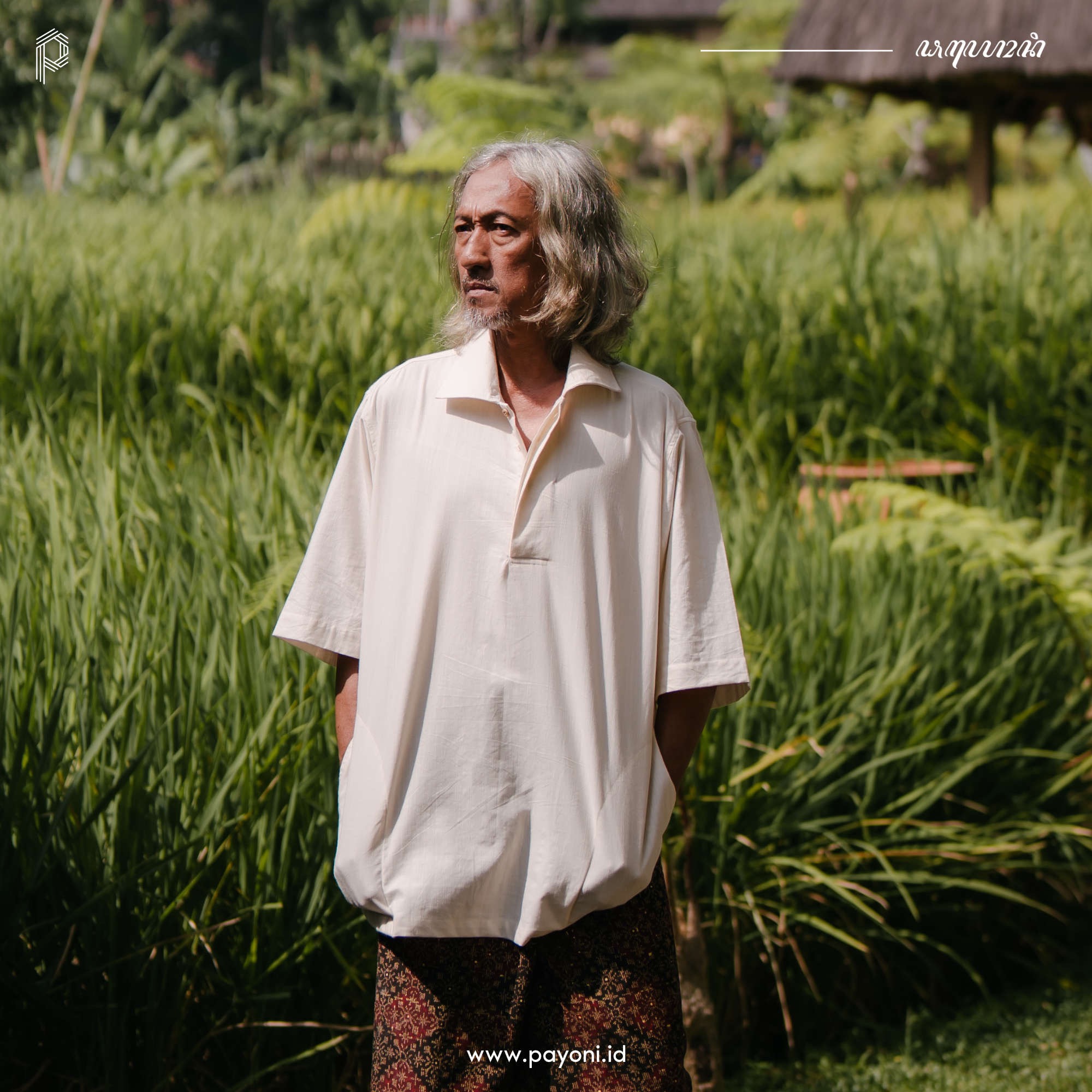 Kemeja Tenun Pandhehita