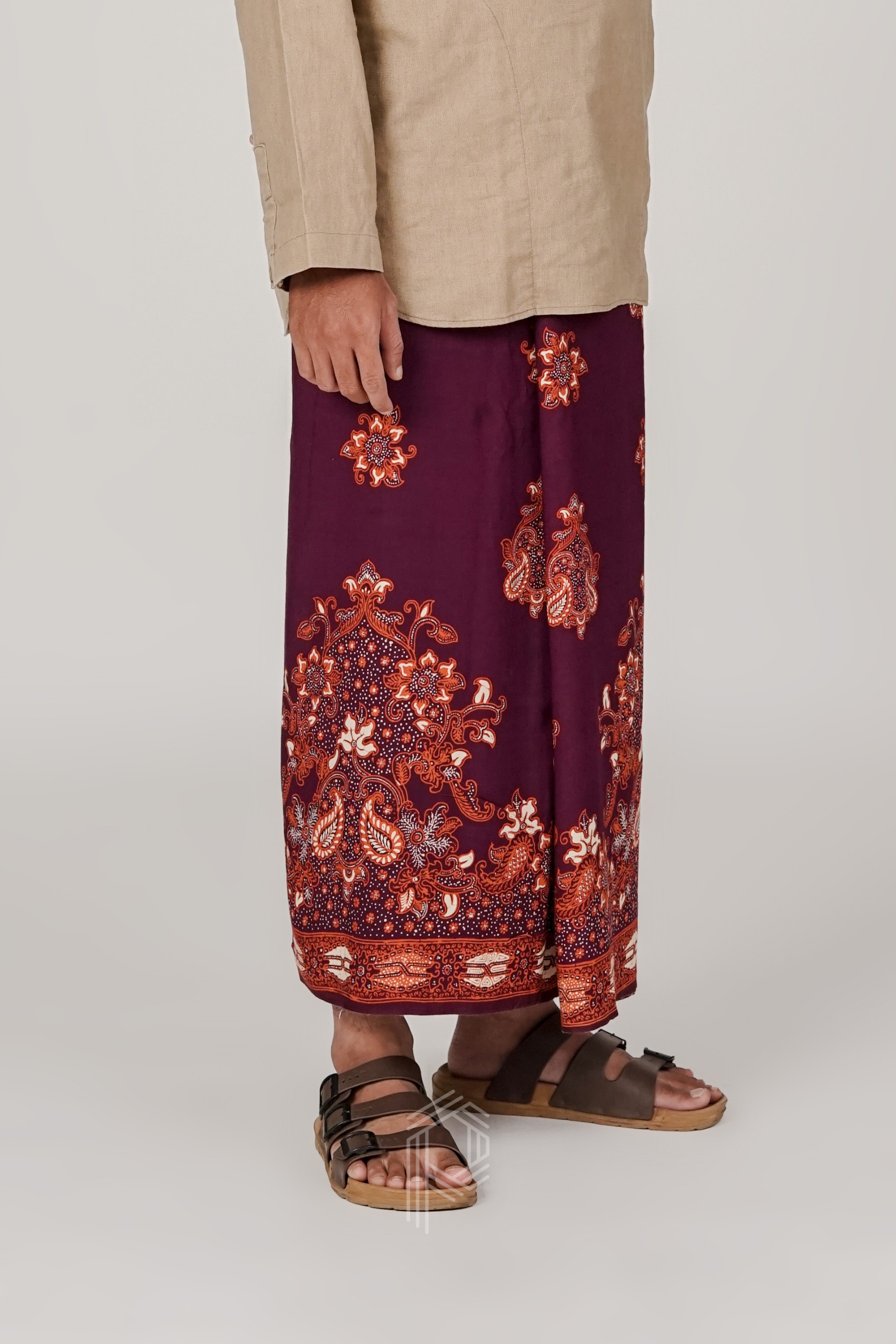 Sarung Kurusetra - Burgundy Terracotta