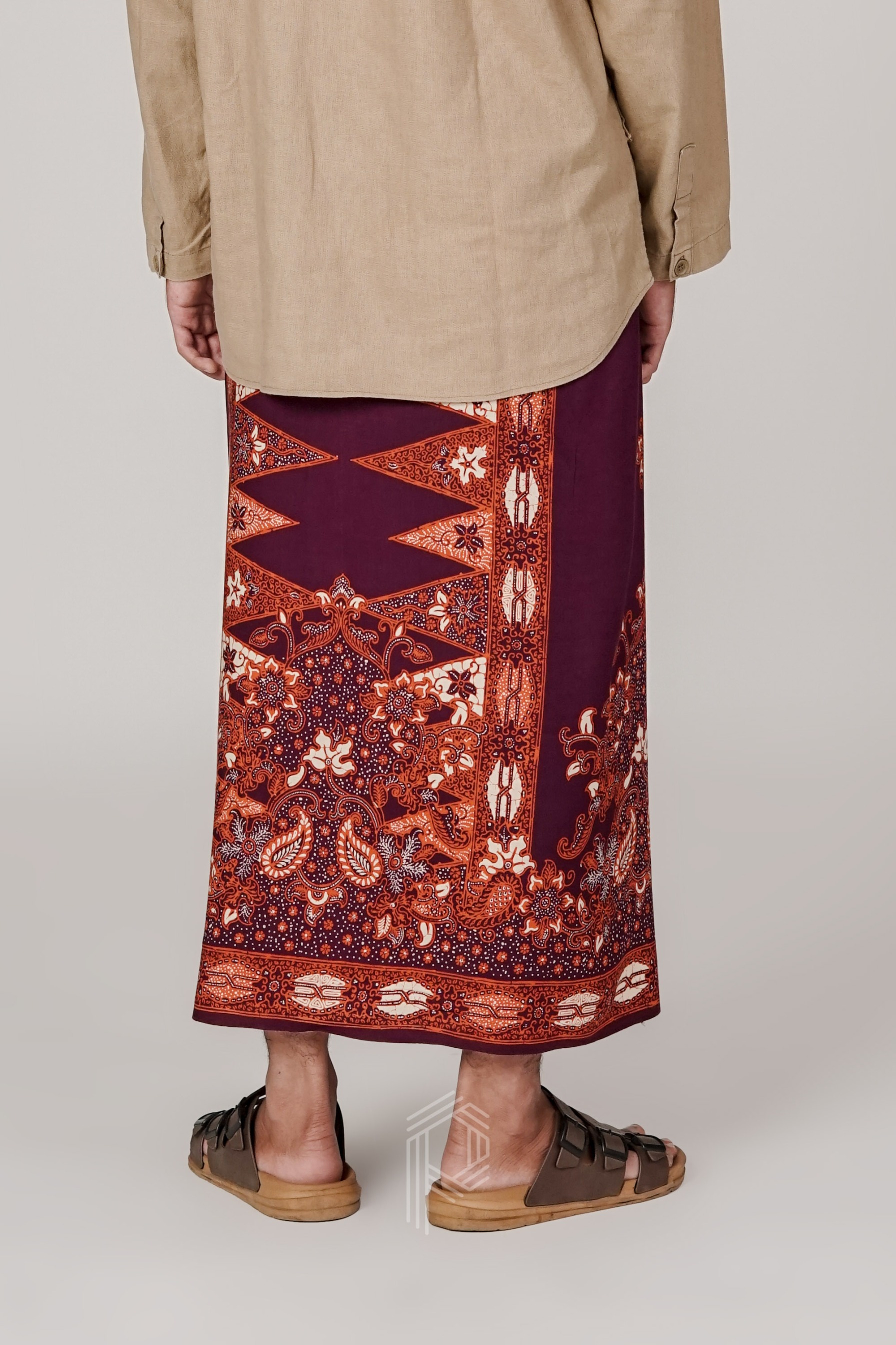 Sarung Kurusetra - Burgundy Terracotta
