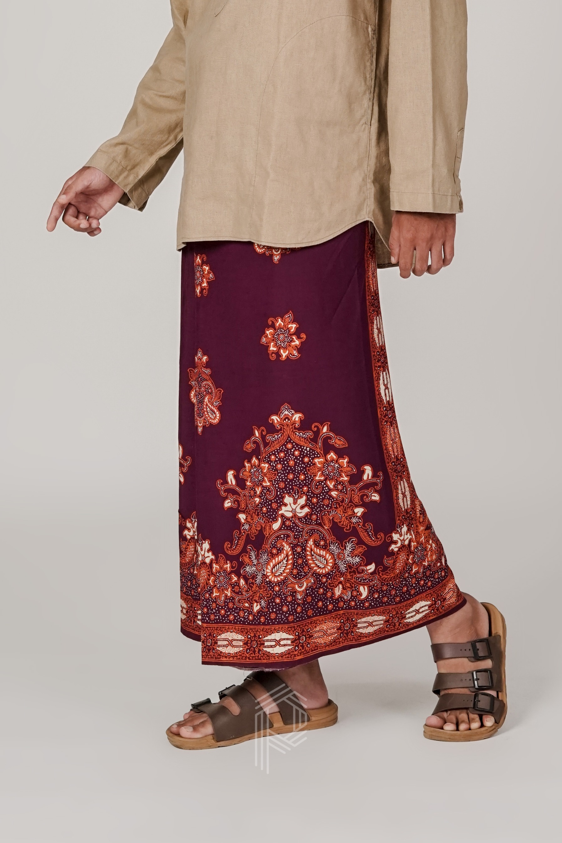 Sarung Kurusetra - Burgundy Terracotta