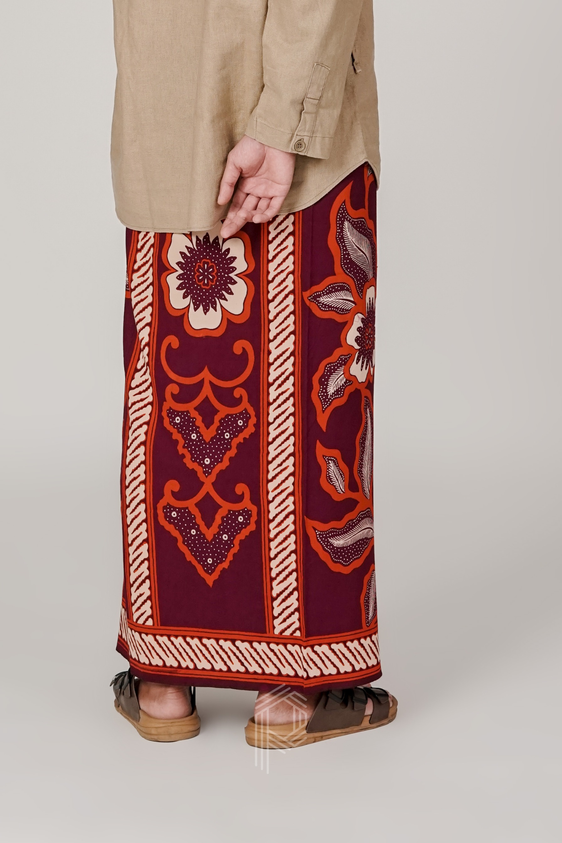 Sarung Mustoko - Burgundy Terracotta