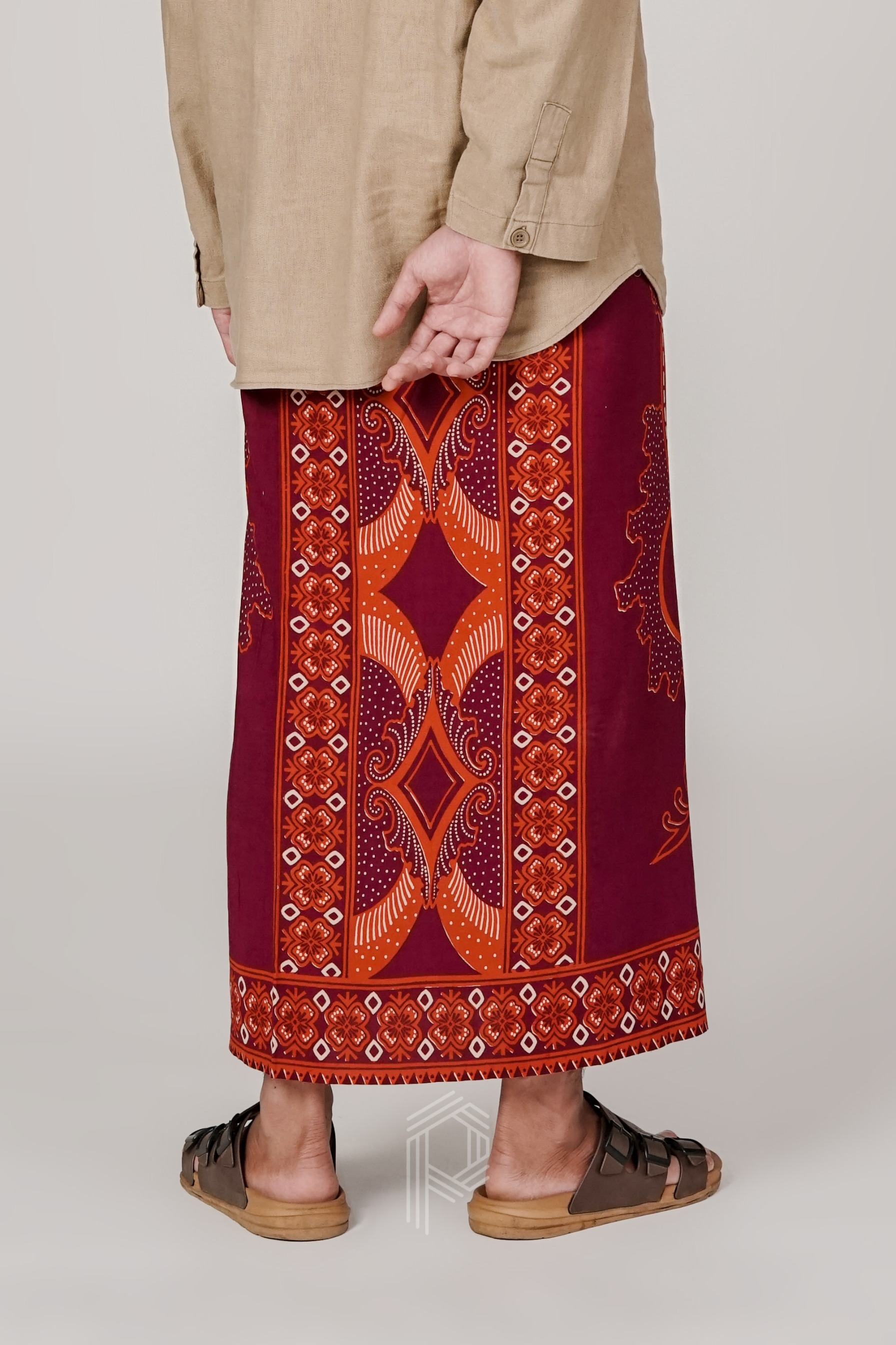 Sarung Kenduren - Burgundy Terracotta