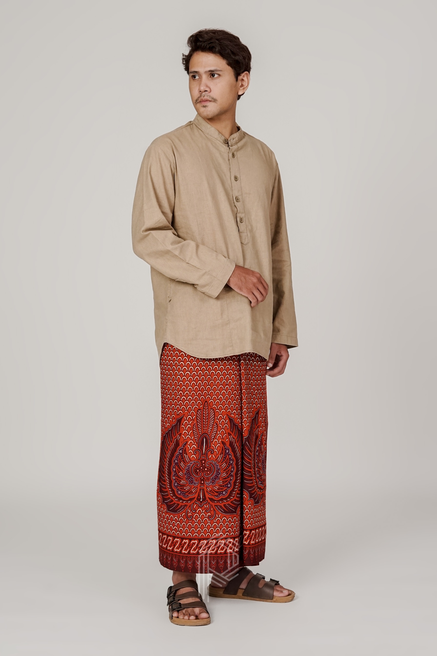 Sarung Ragasukma - Burgundy Terracotta