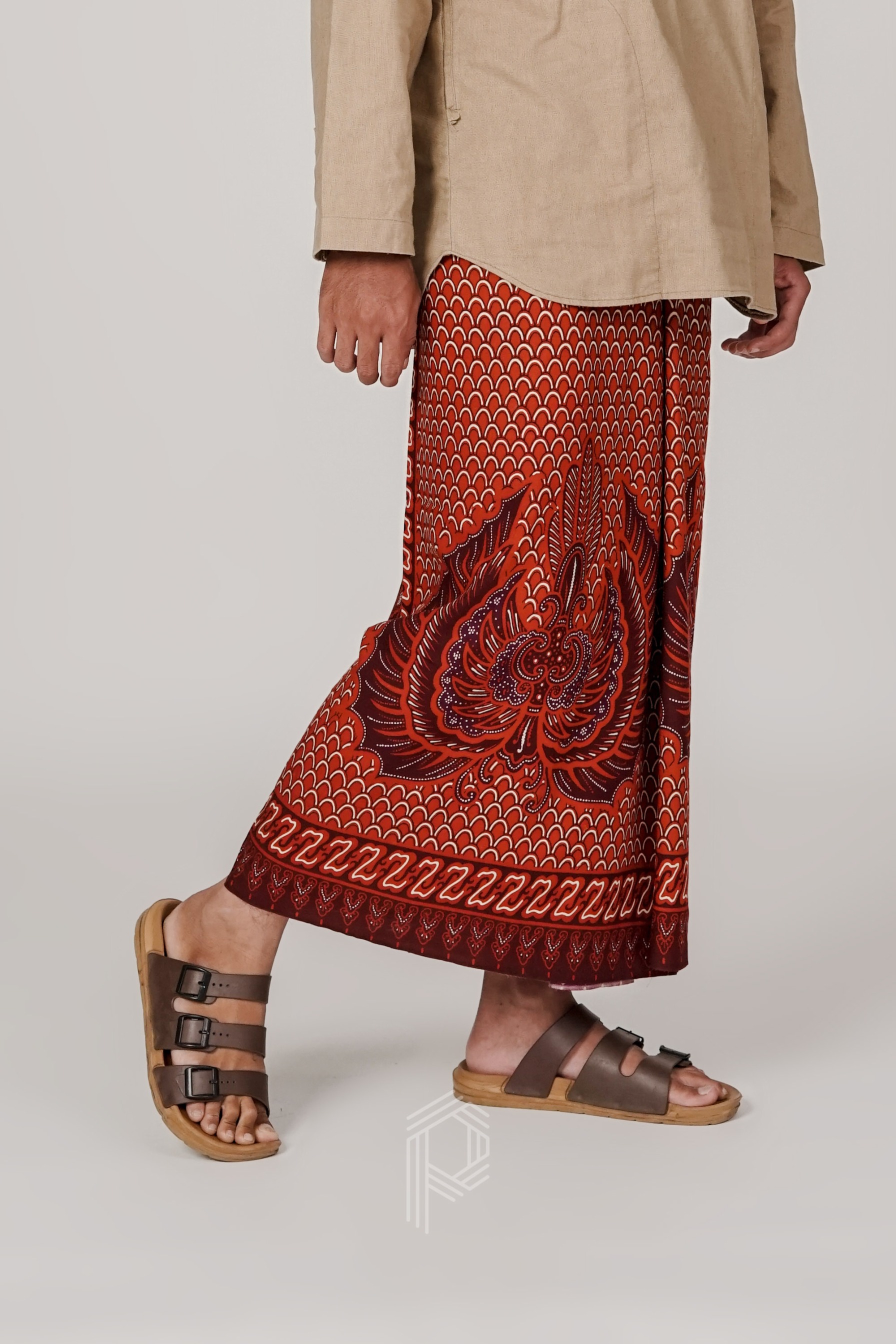 Sarung Ragasukma - Burgundy Terracotta
