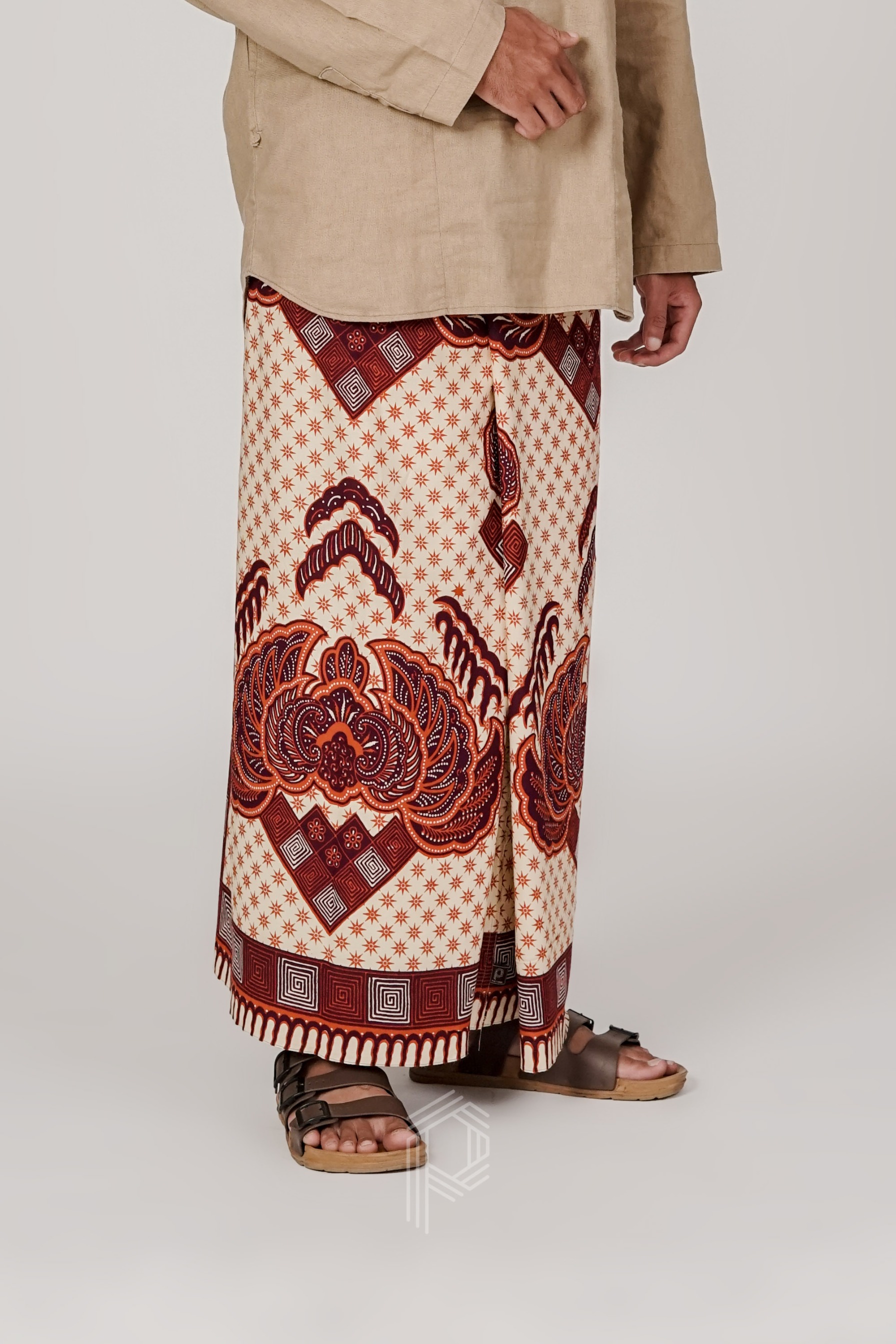 Sarung Pranacitra - Ivory Burgundy