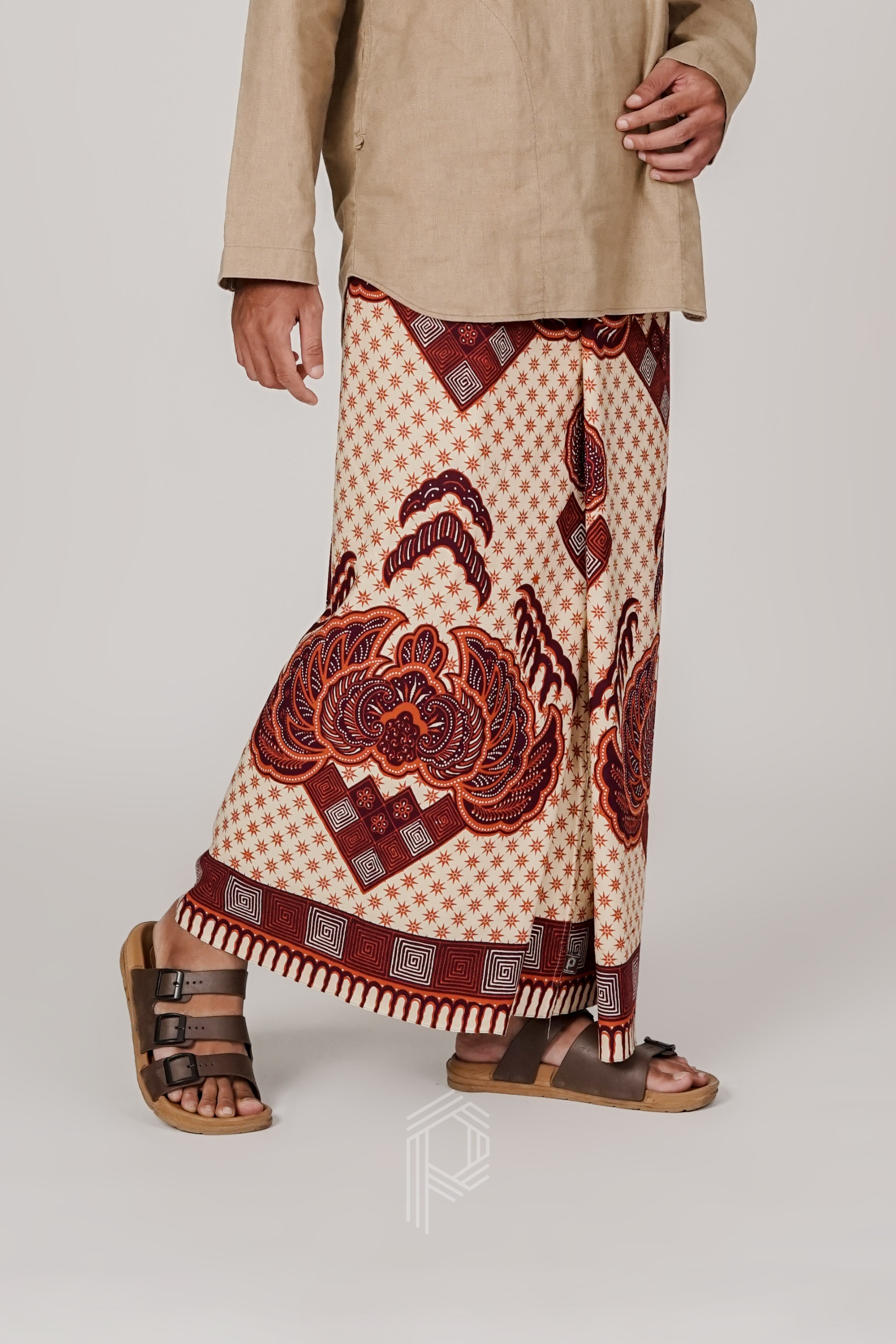 Sarung Pranacitra - Ivory Burgundy