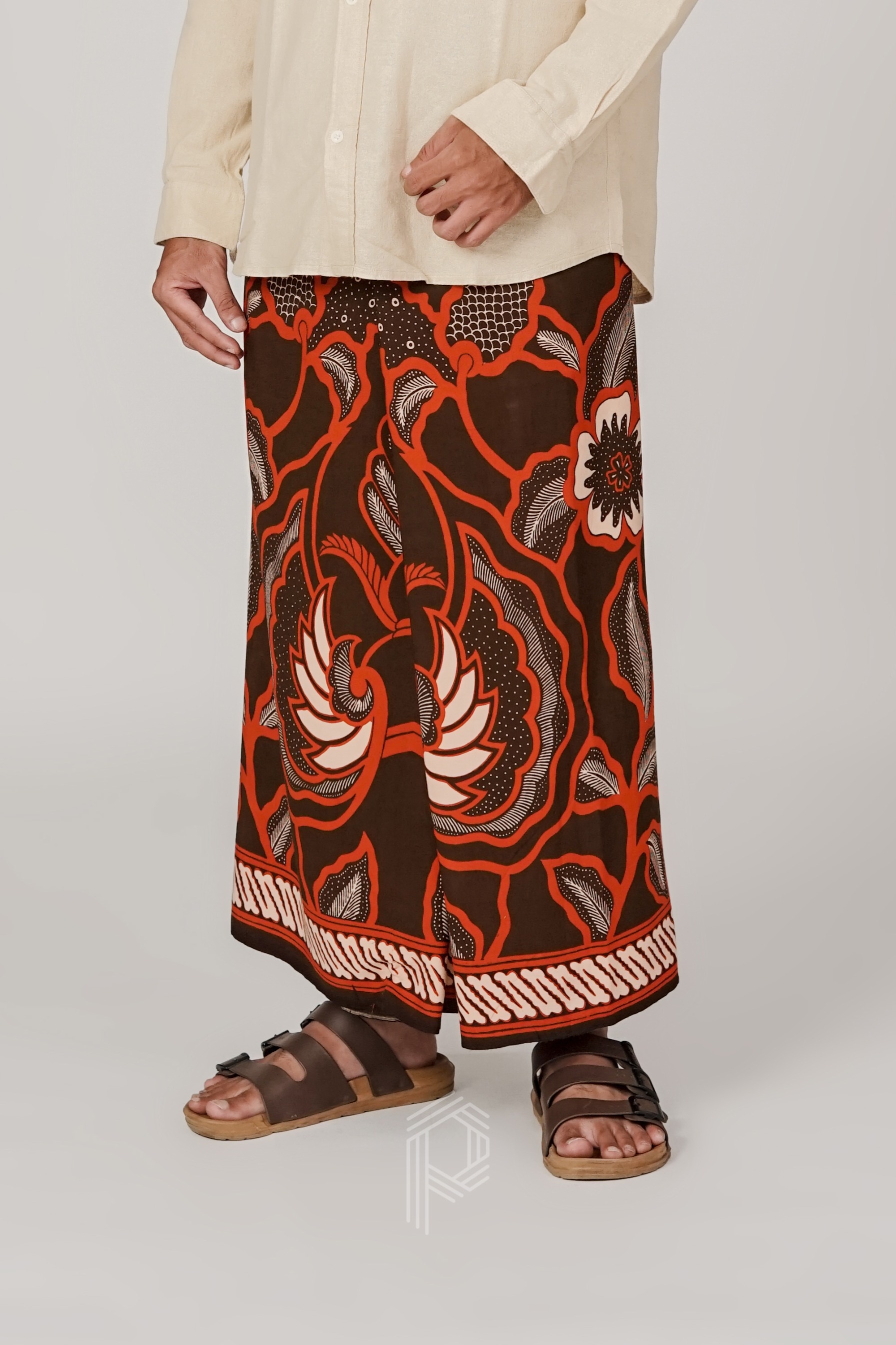 Sarung Mustoko - Brown Terracotta
