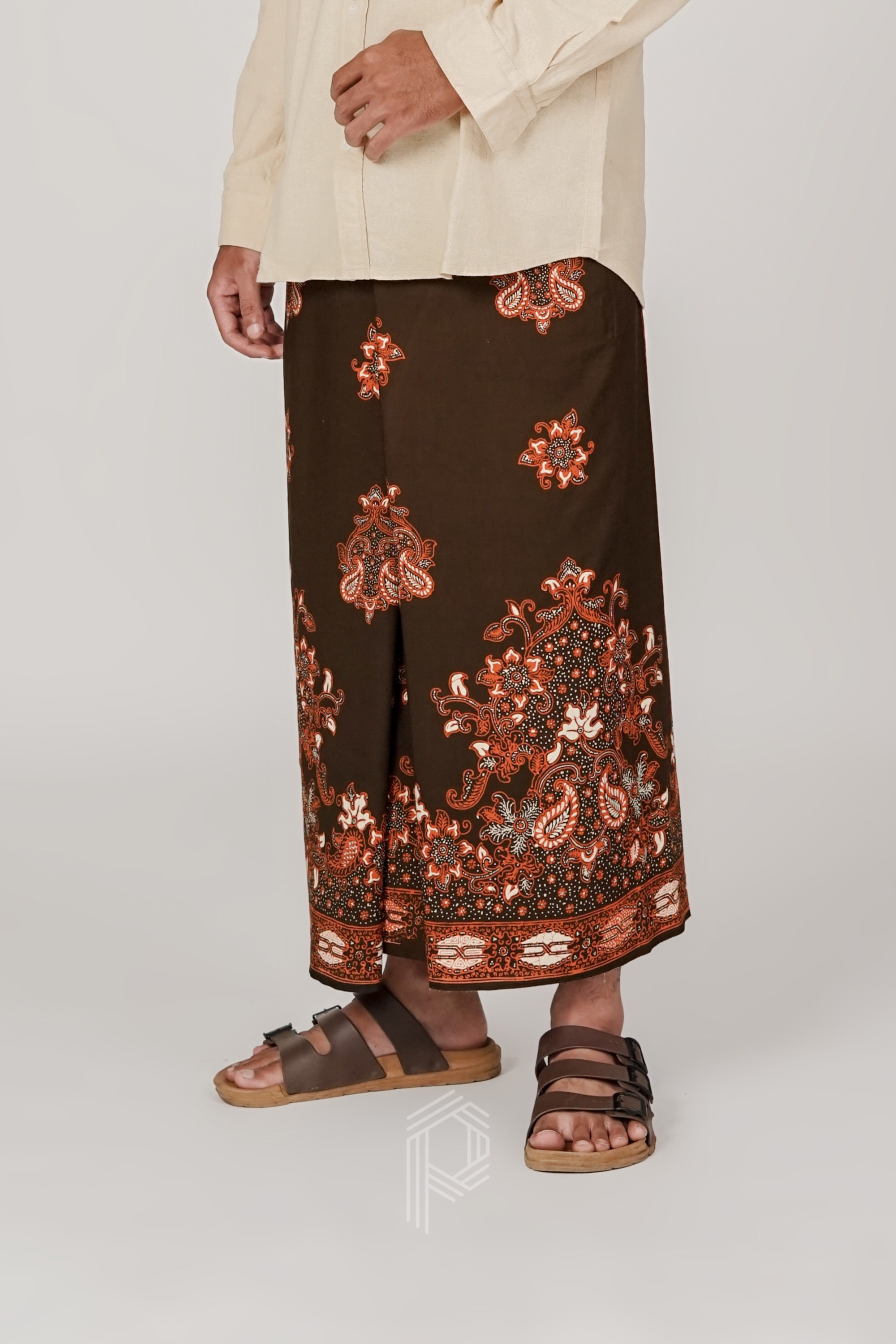 Sarung Kurusetra - Brown Terracotta