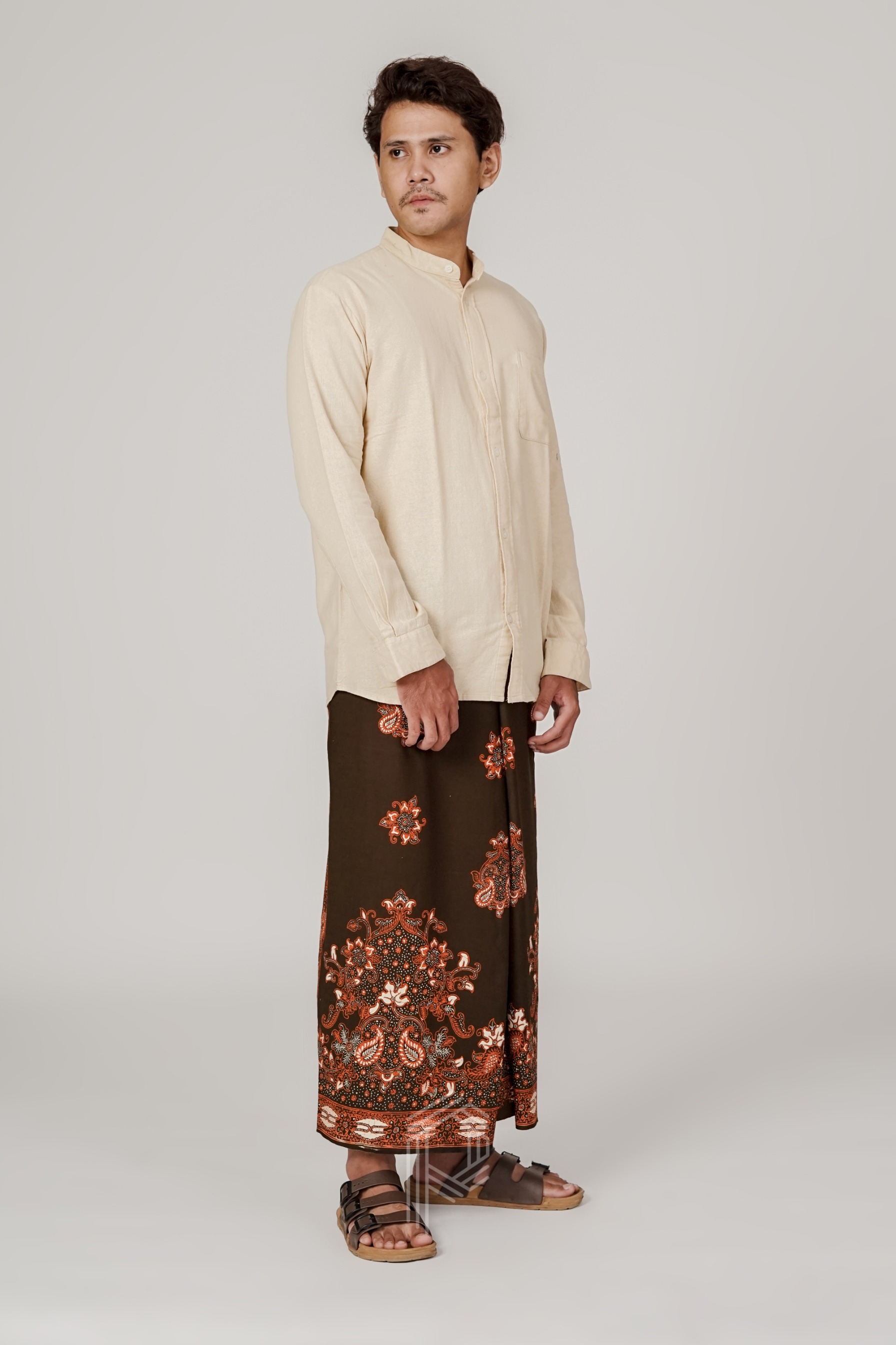 Sarung Kurusetra - Brown Terracotta