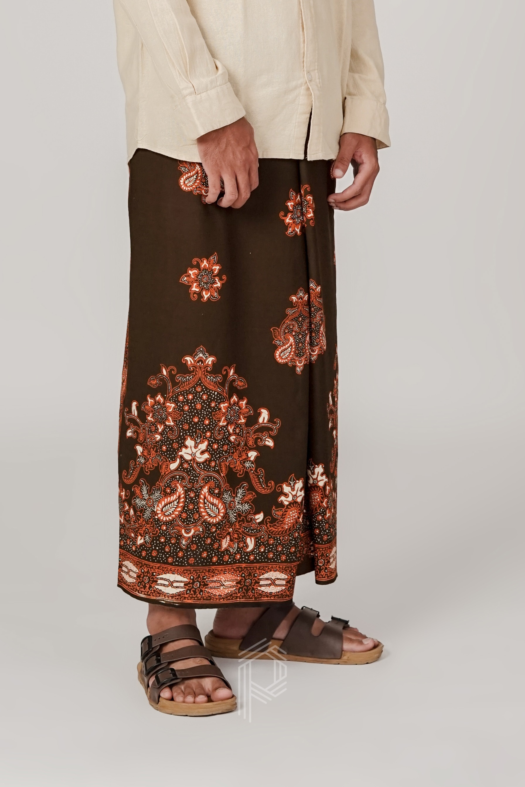 Sarung Kurusetra - Brown Terracotta